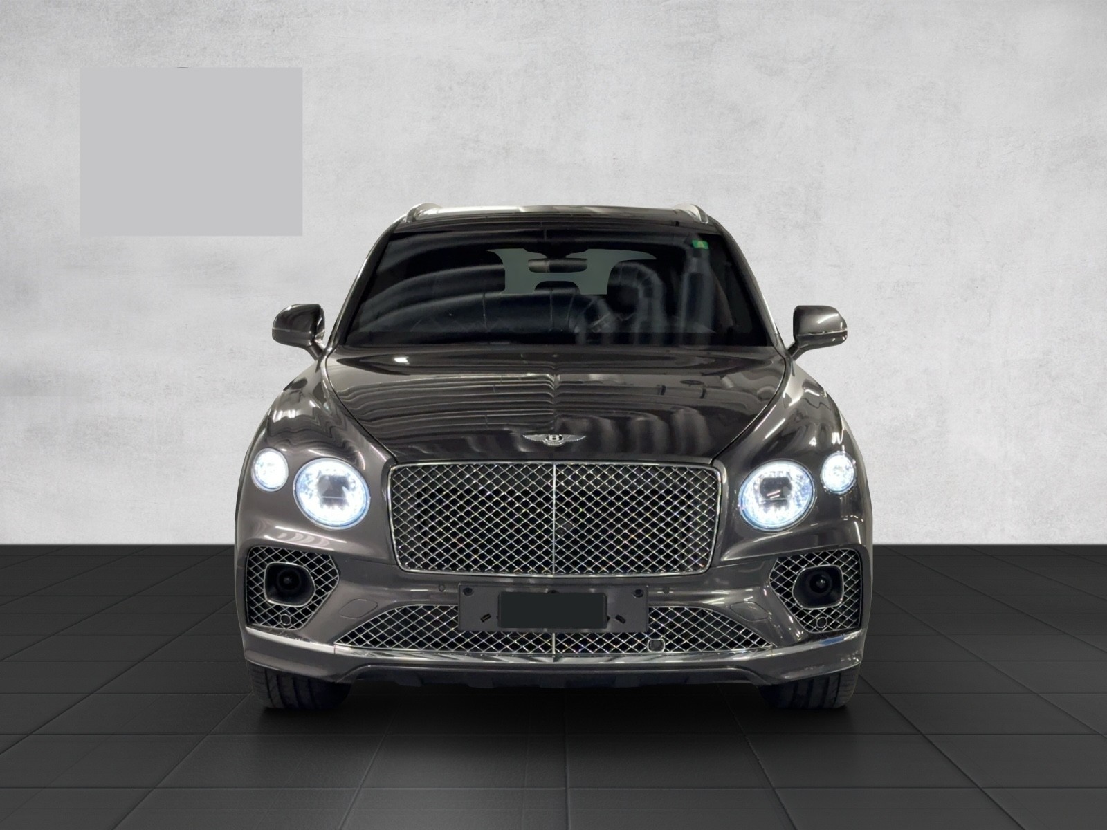 BENTLEY Bentayga V8-image-1