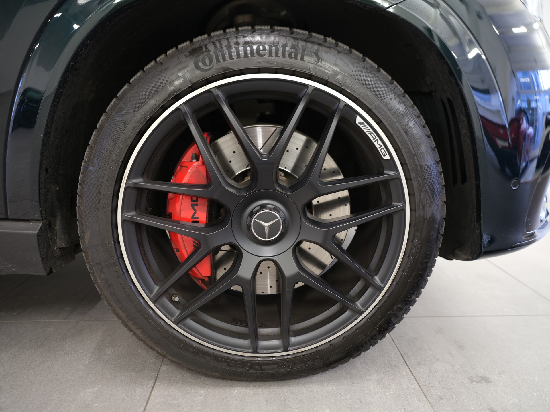 MERCEDES-BENZ GLE 53 AMG 4Matic+ 9G-Speedshift *Pano* *Head-Up* *Burmester* *Carbon Paket* *Sitzbelüftung*-image-8