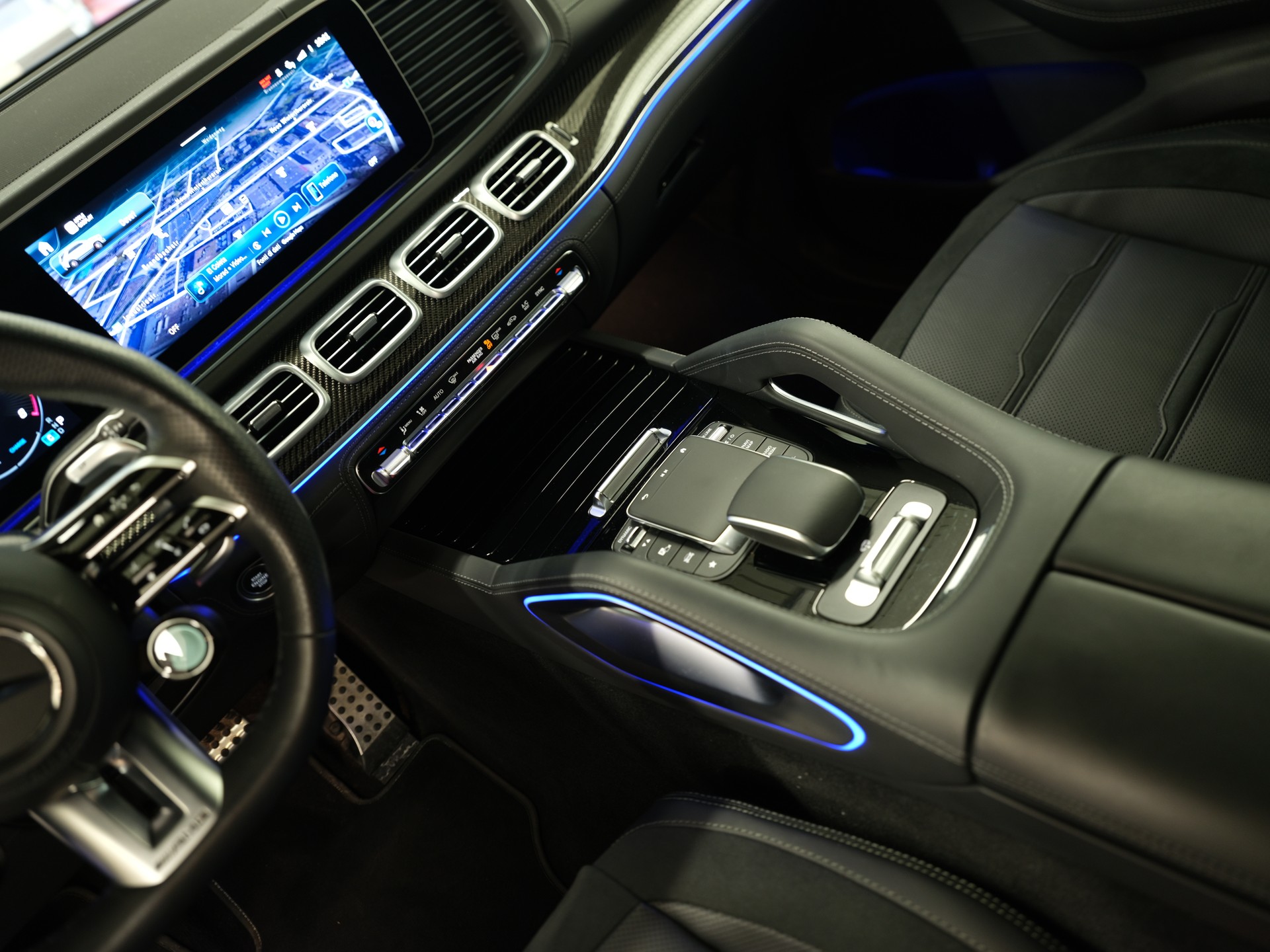 MERCEDES-BENZ GLE 53 AMG 4Matic+ 9G-Speedshift *Pano* *Head-Up* *Burmester* *Carbon Paket* *Sitzbelüftung*-image-18