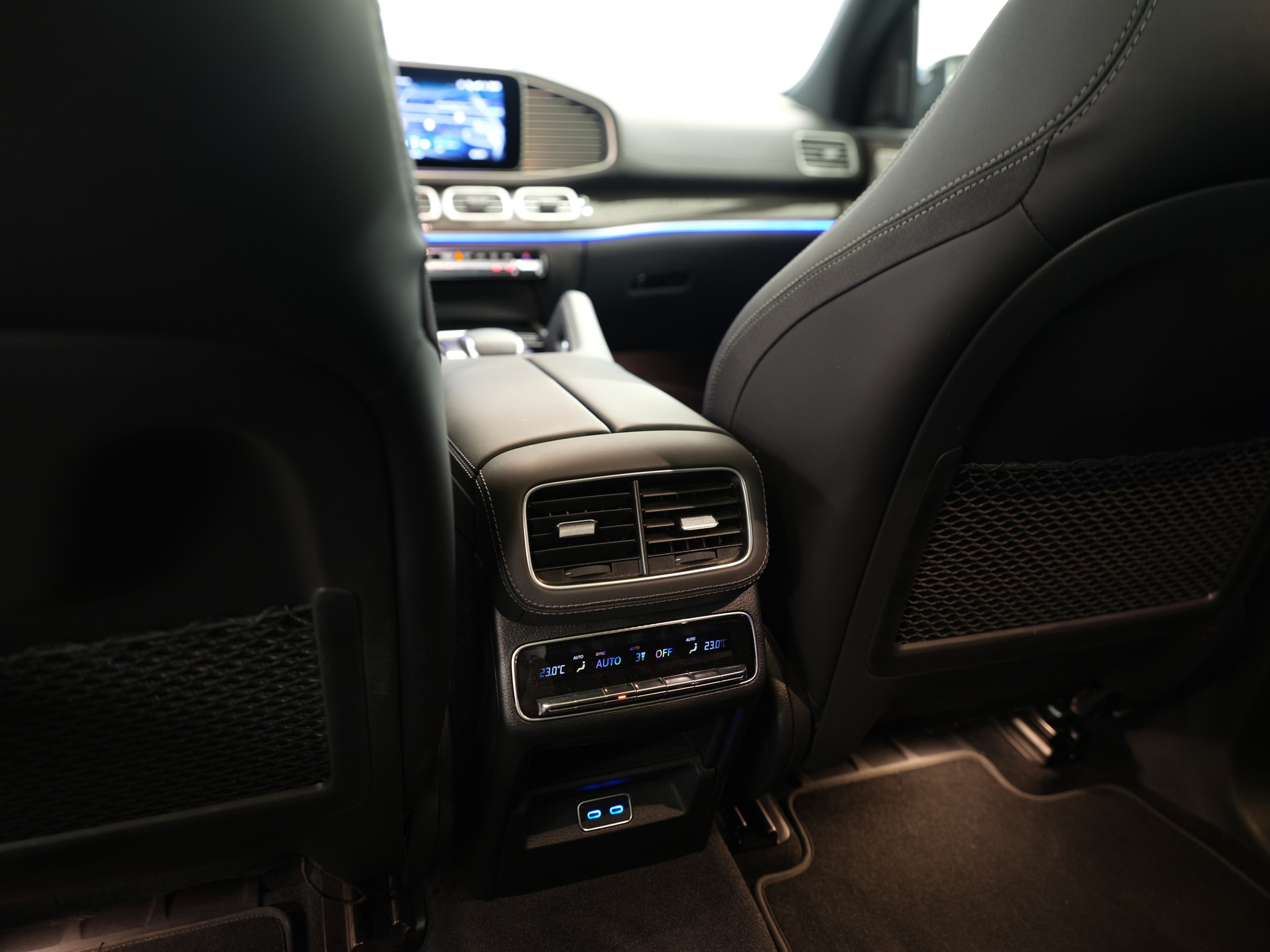 MERCEDES-BENZ GLE 53 AMG 4Matic+ 9G-Speedshift *Pano* *Head-Up* *Burmester* *Carbon Paket* *Sitzbelüftung*-image-23