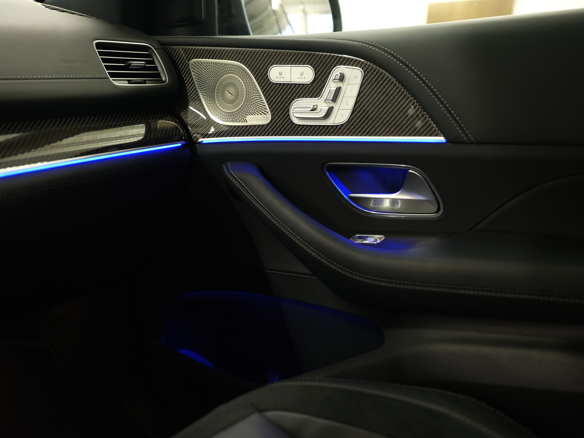 MERCEDES-BENZ GLE 53 AMG 4Matic+ 9G-Speedshift *Pano* *Head-Up* *Burmester* *Carbon Paket* *Sitzbelüftung*-image-19