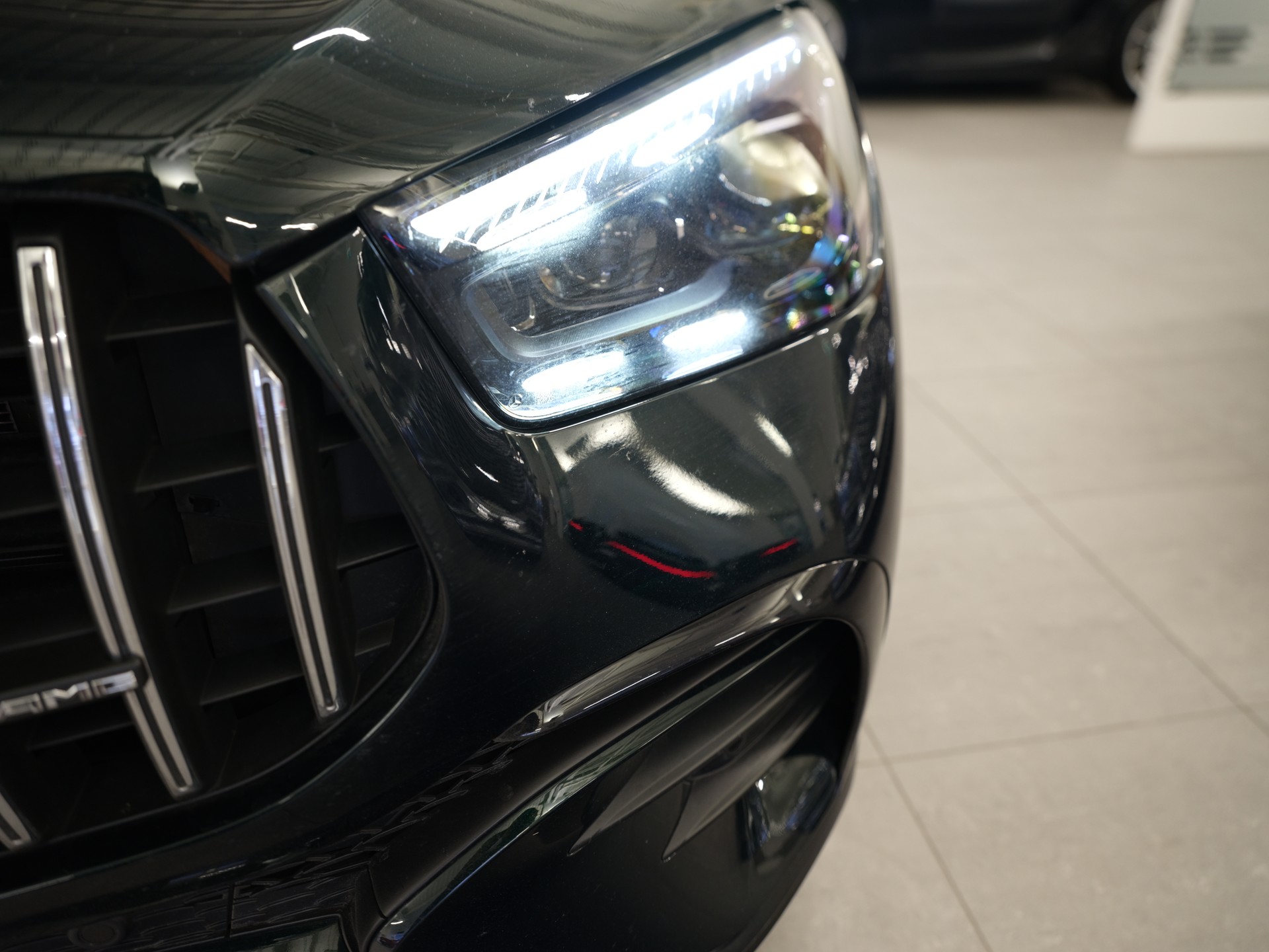 MERCEDES-BENZ GLE 53 AMG 4Matic+ 9G-Speedshift *Pano* *Head-Up* *Burmester* *Carbon Paket* *Sitzbelüftung*-image-9