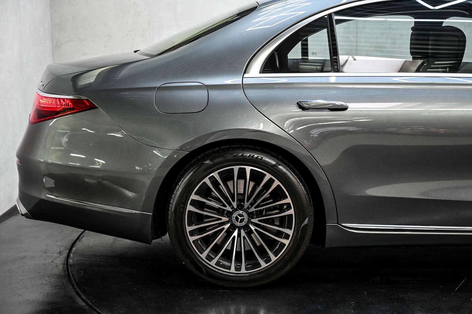 MERCEDES-BENZ S 500 V6 4matic lang-image-13