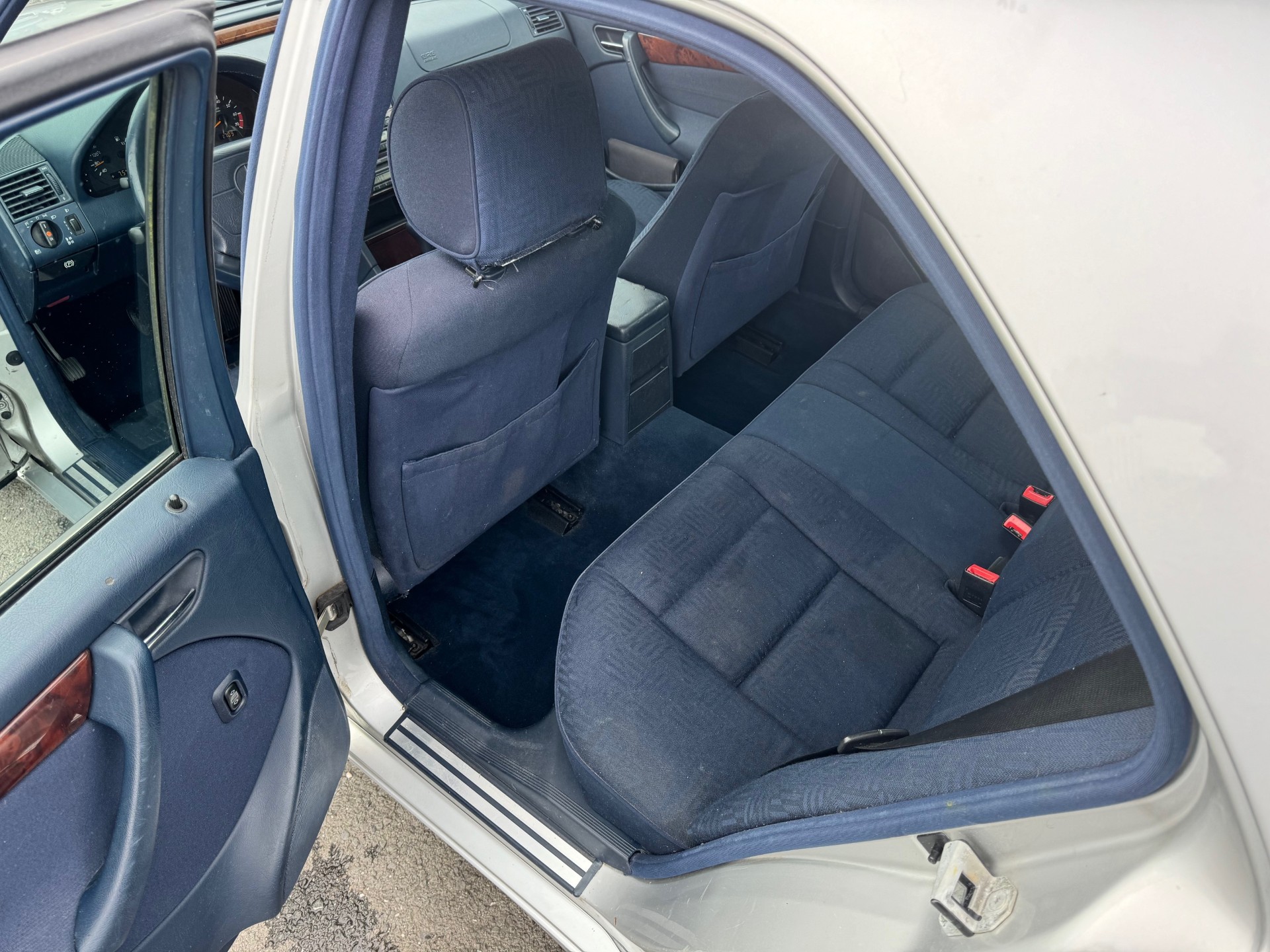 MERCEDES-BENZ C 280 Elégance Automatique-image-9