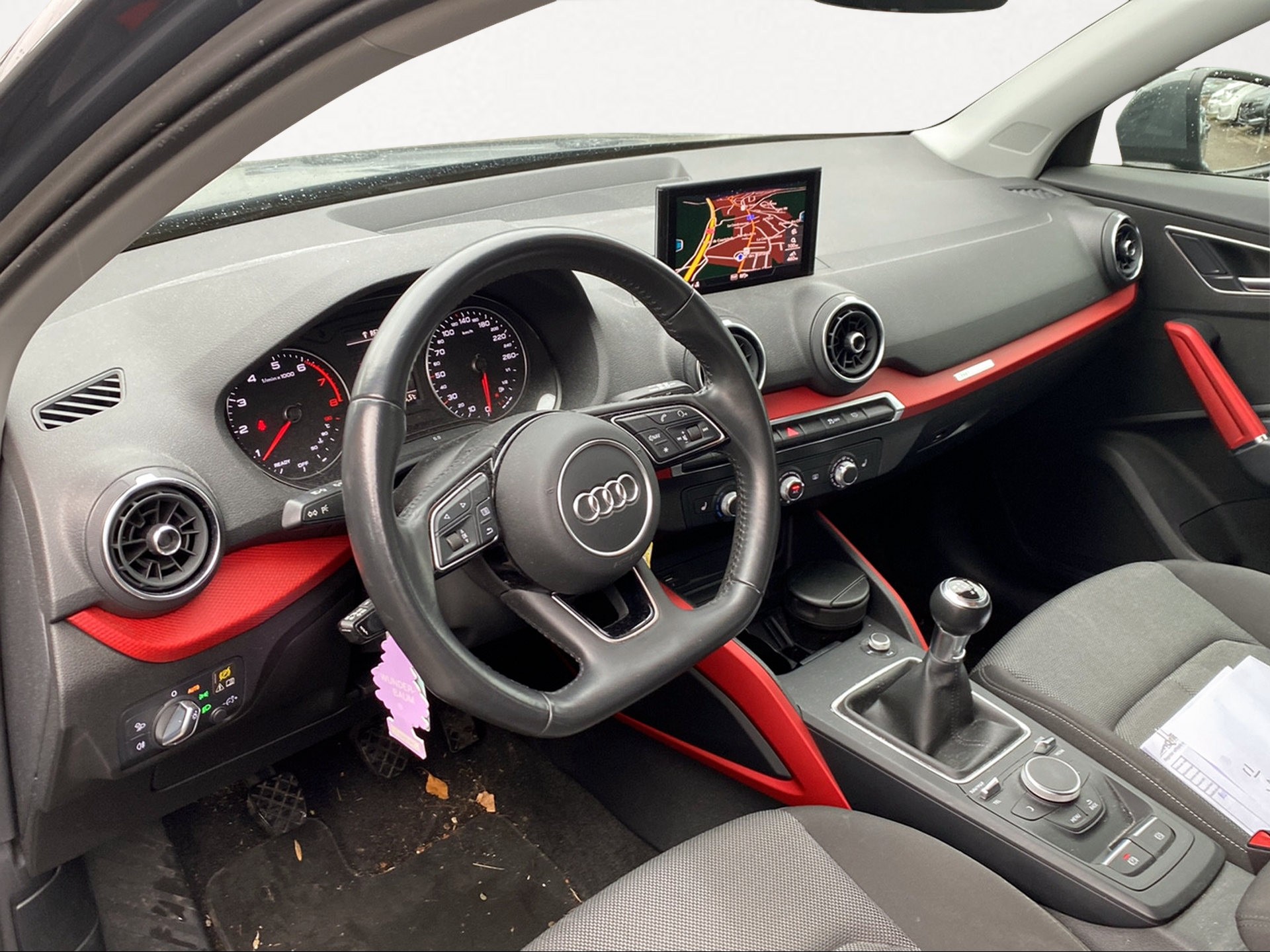 AUDI Q2 1.4 TFSI sport-image-2