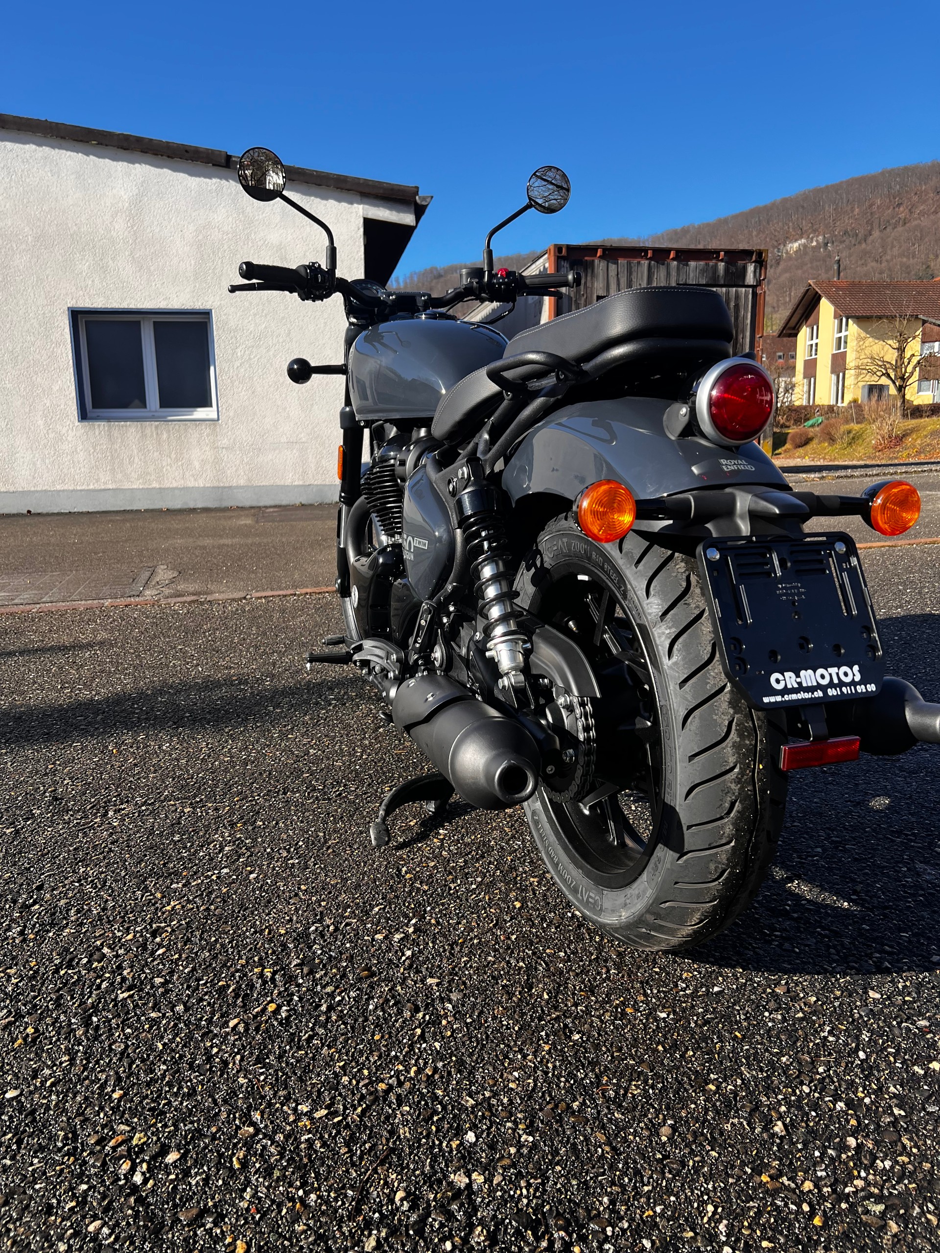 ROYAL ENFIELD Shotgun 650 Single-image-3