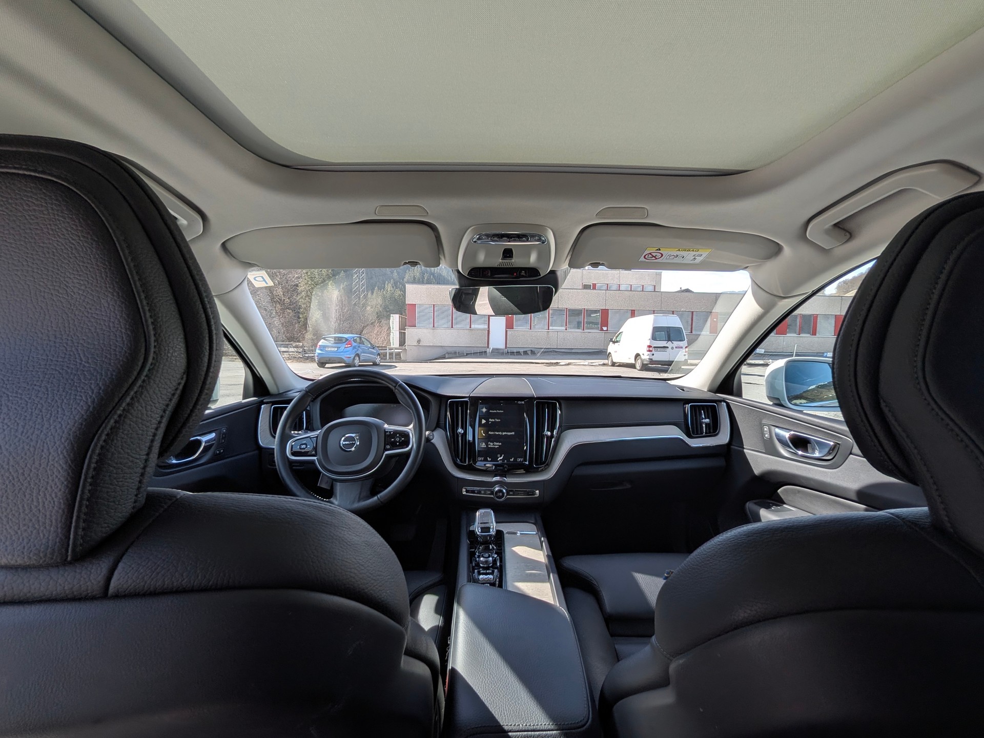 VOLVO XC60 B4 Diesel Mild Hybrid AWD Inscription Geartronic-image-4