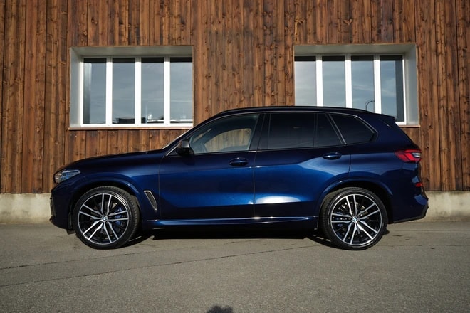 BMW X5 xDrive M50i Steptronic-image-1