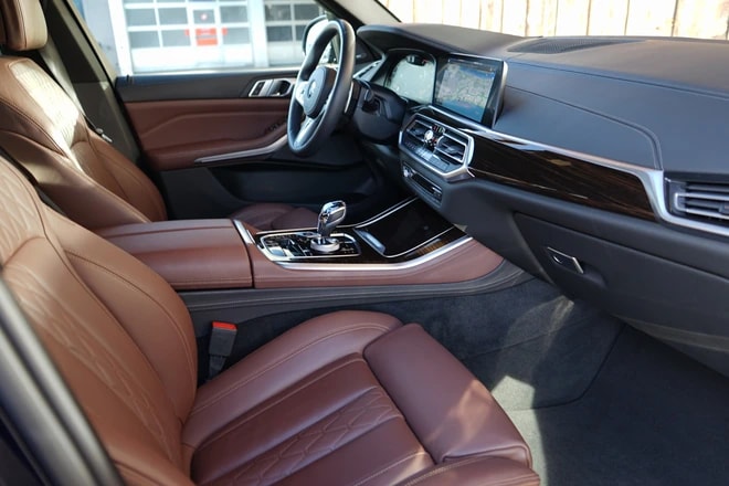 BMW X5 xDrive M50i Steptronic-image-10