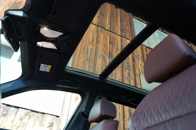 BMW X5 xDrive M50i Steptronic-image-7