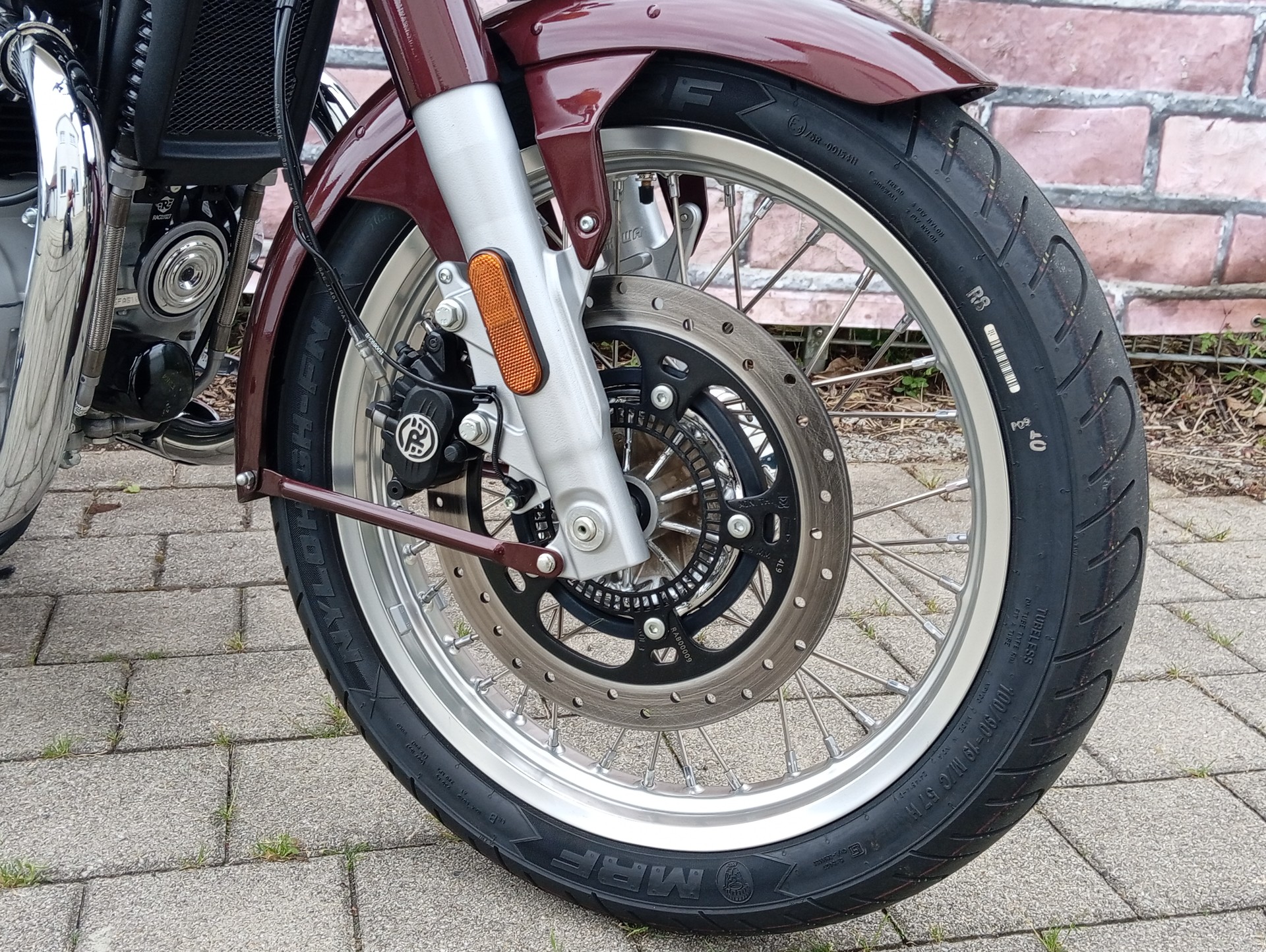 ROYAL ENFIELD Classic 650 Base-image-4
