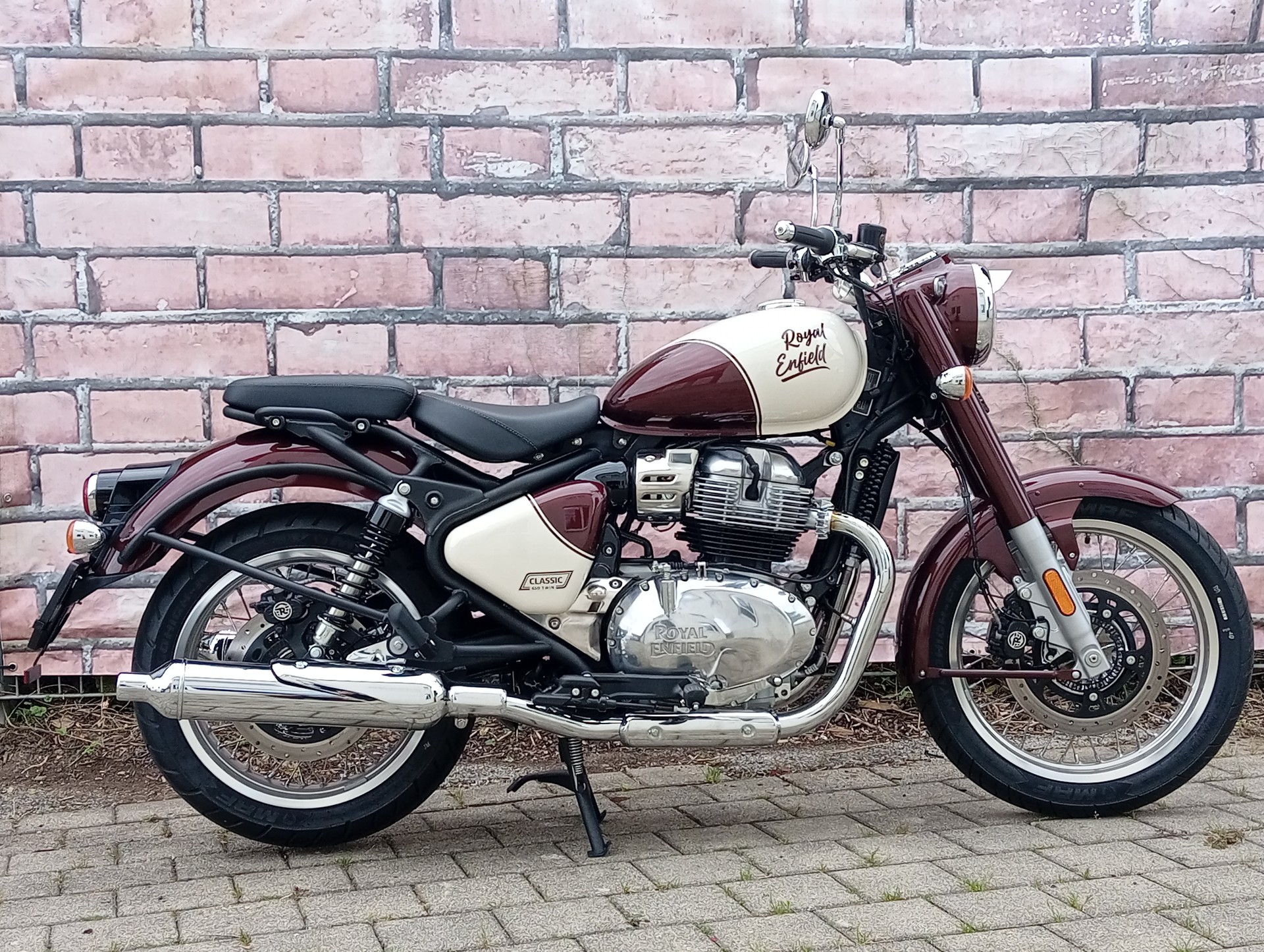 ROYAL ENFIELD Classic 650 Base
