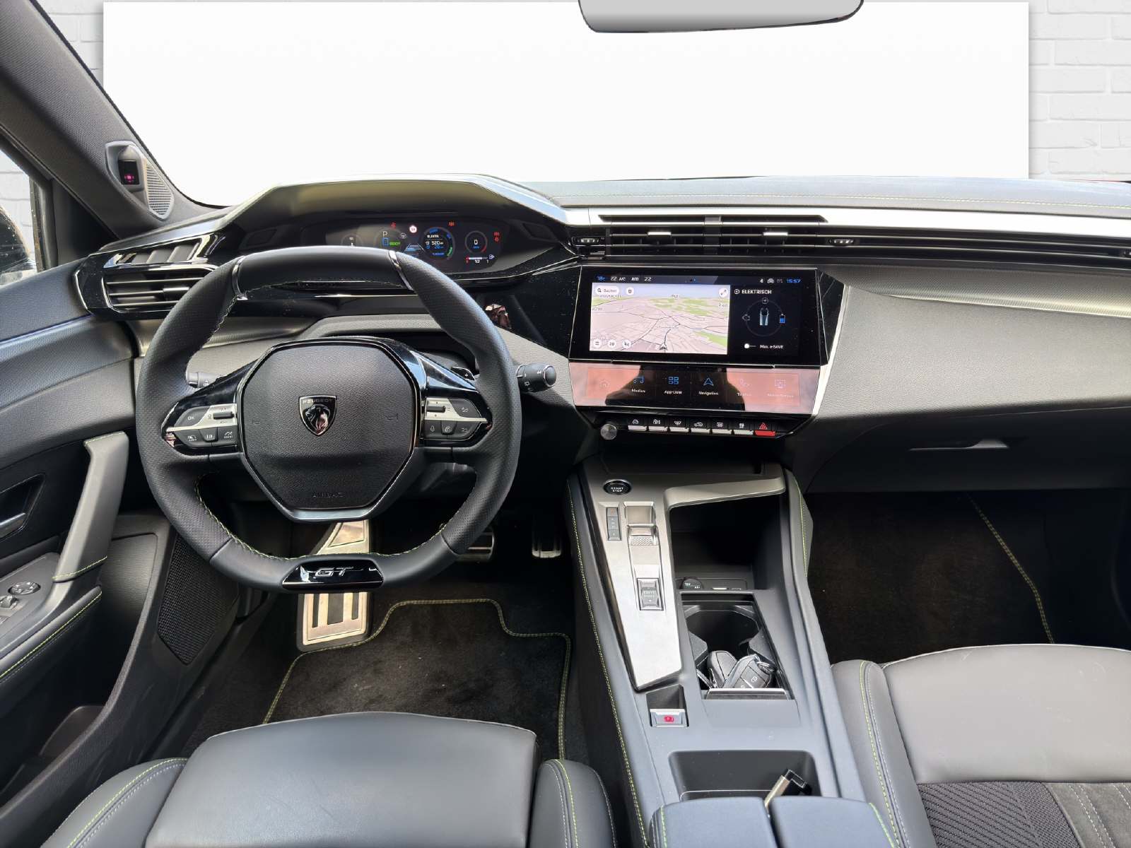 PEUGEOT 308 SW 1.6 PHEV 195 GT-image-7