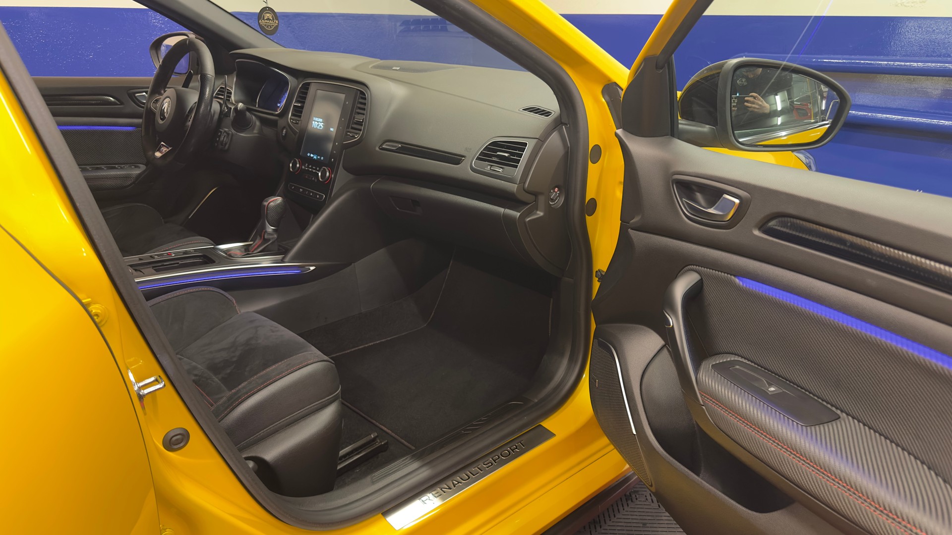 RENAULT Mégane Trophy 300 EDC-image-9