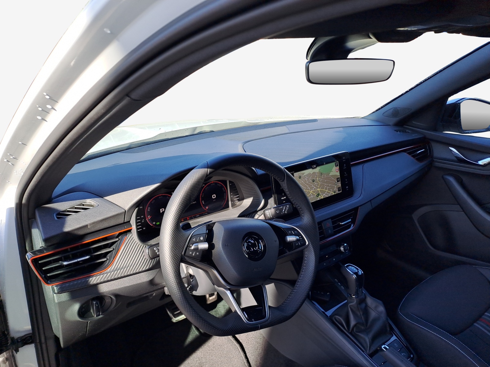 SKODA Kamiq 1.0 TSI Monte Carlo DSG-image-9