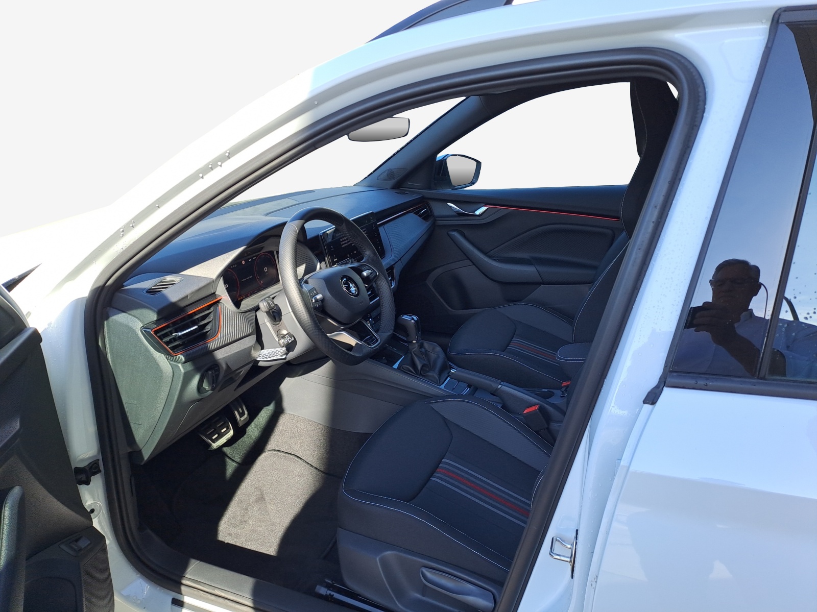 SKODA Kamiq 1.0 TSI Monte Carlo DSG-image-7