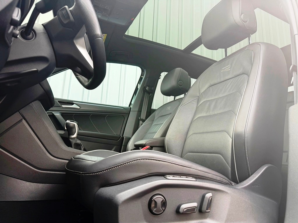 VW Tiguan 2.0TSI R-Line 4Motion DSG-image-12