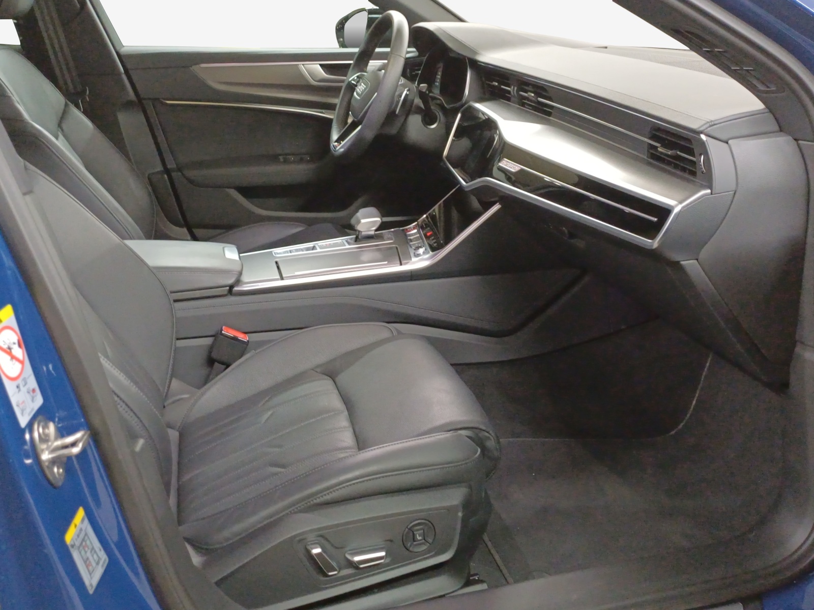AUDI RS6 Avant 4.0 TFSI V8 Performance quattro-image-13