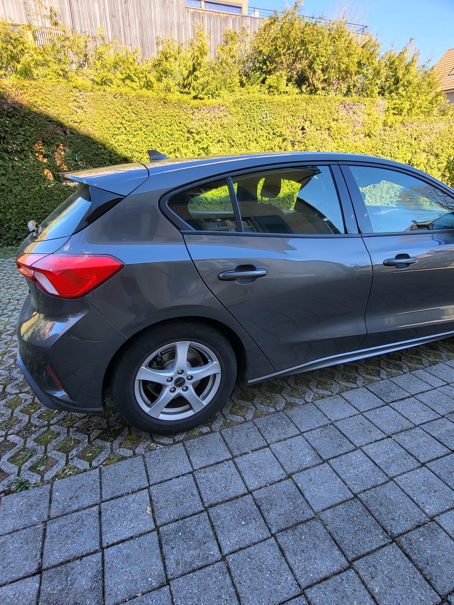 FORD Focus 1.0 SCTi Trend+-image-2