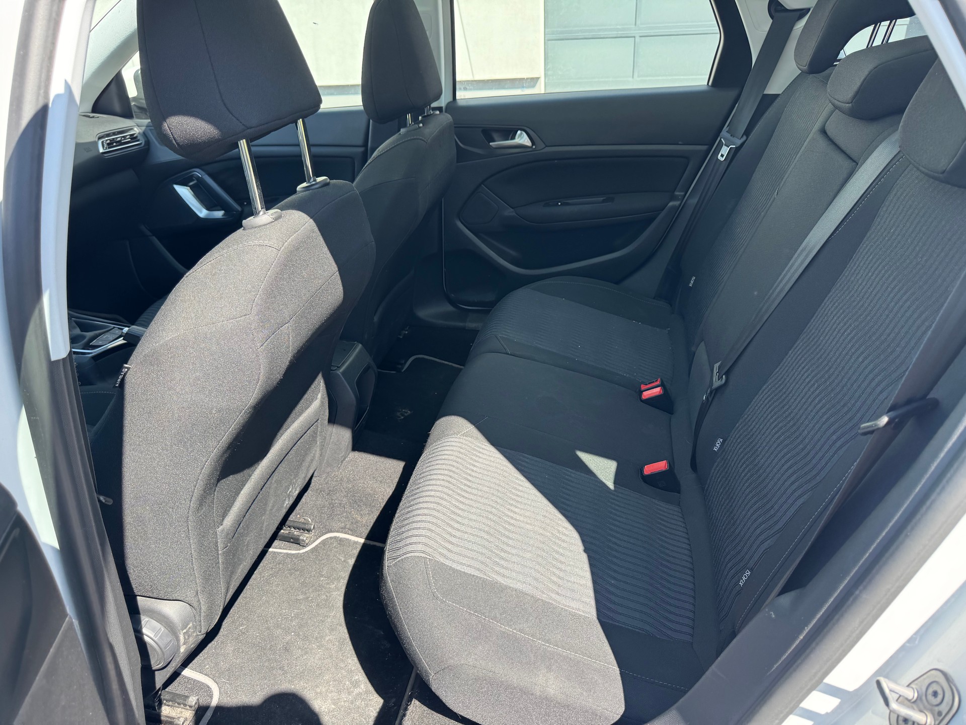 PEUGEOT 308 SW 1.6 BlueHDI Allure Automatic-image-7