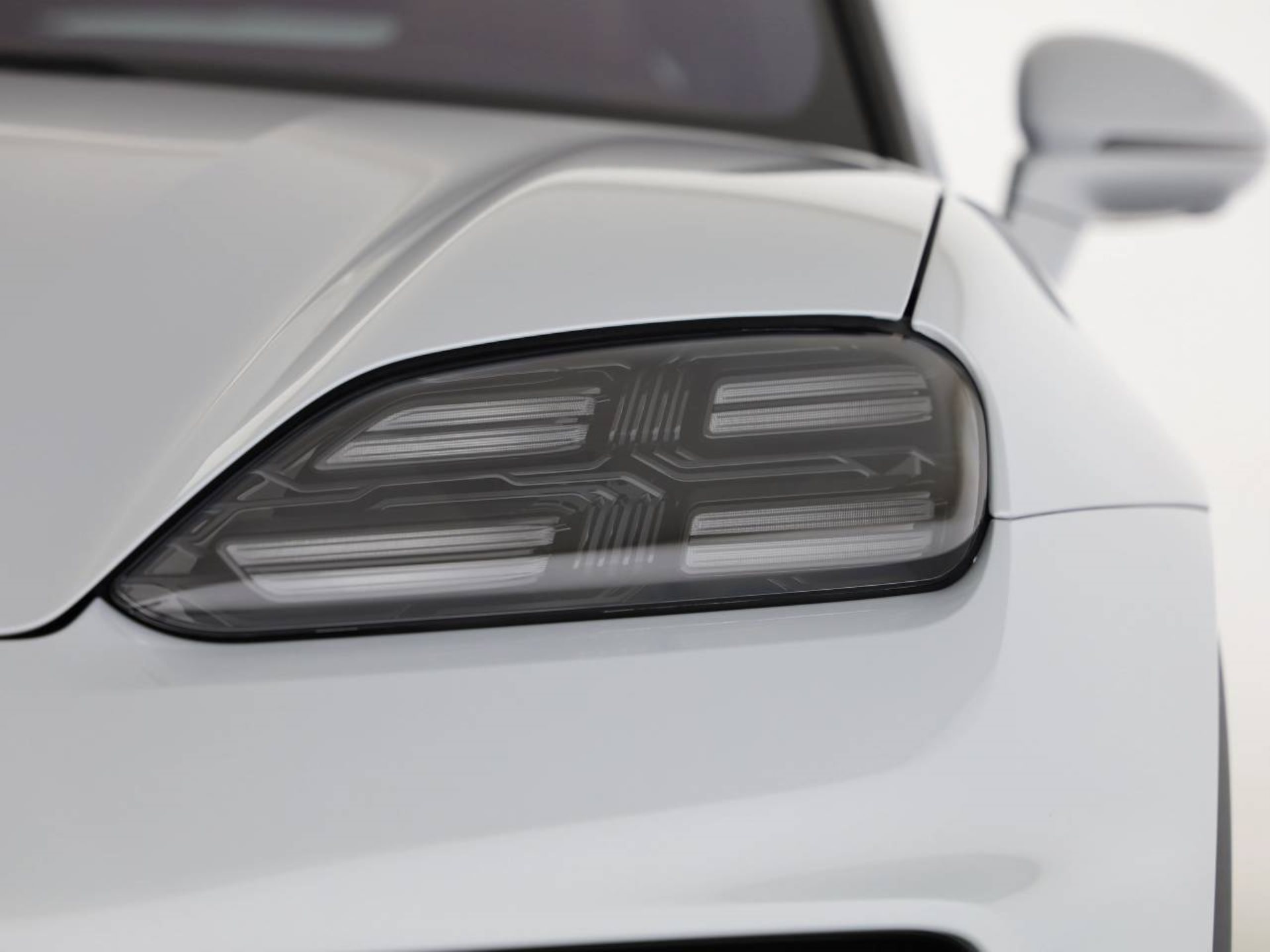 PORSCHE Macan 4S-image-18