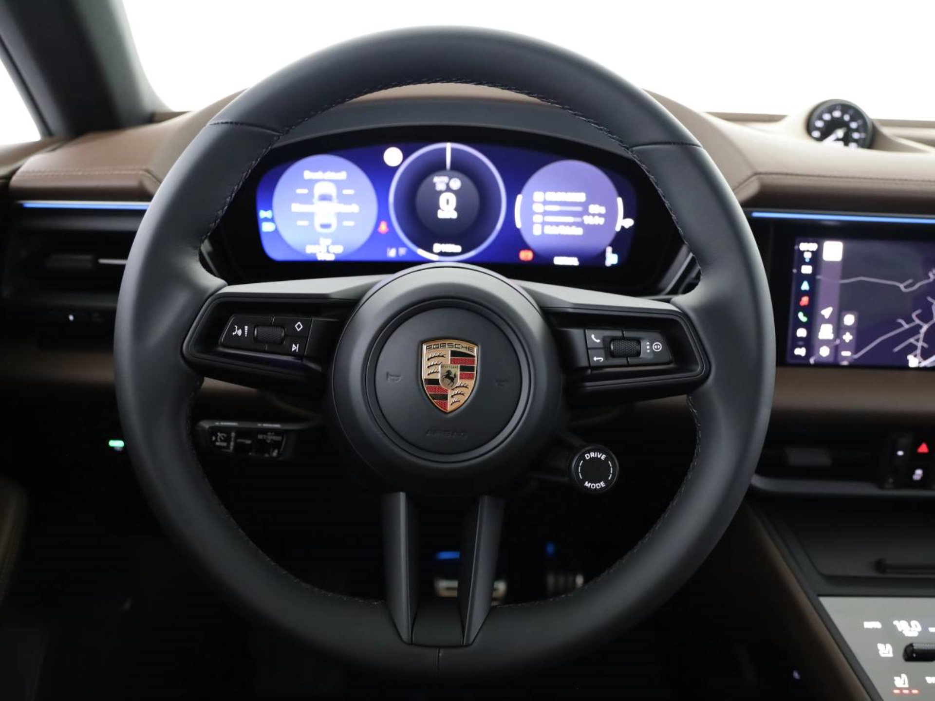 PORSCHE Macan 4S-image-8