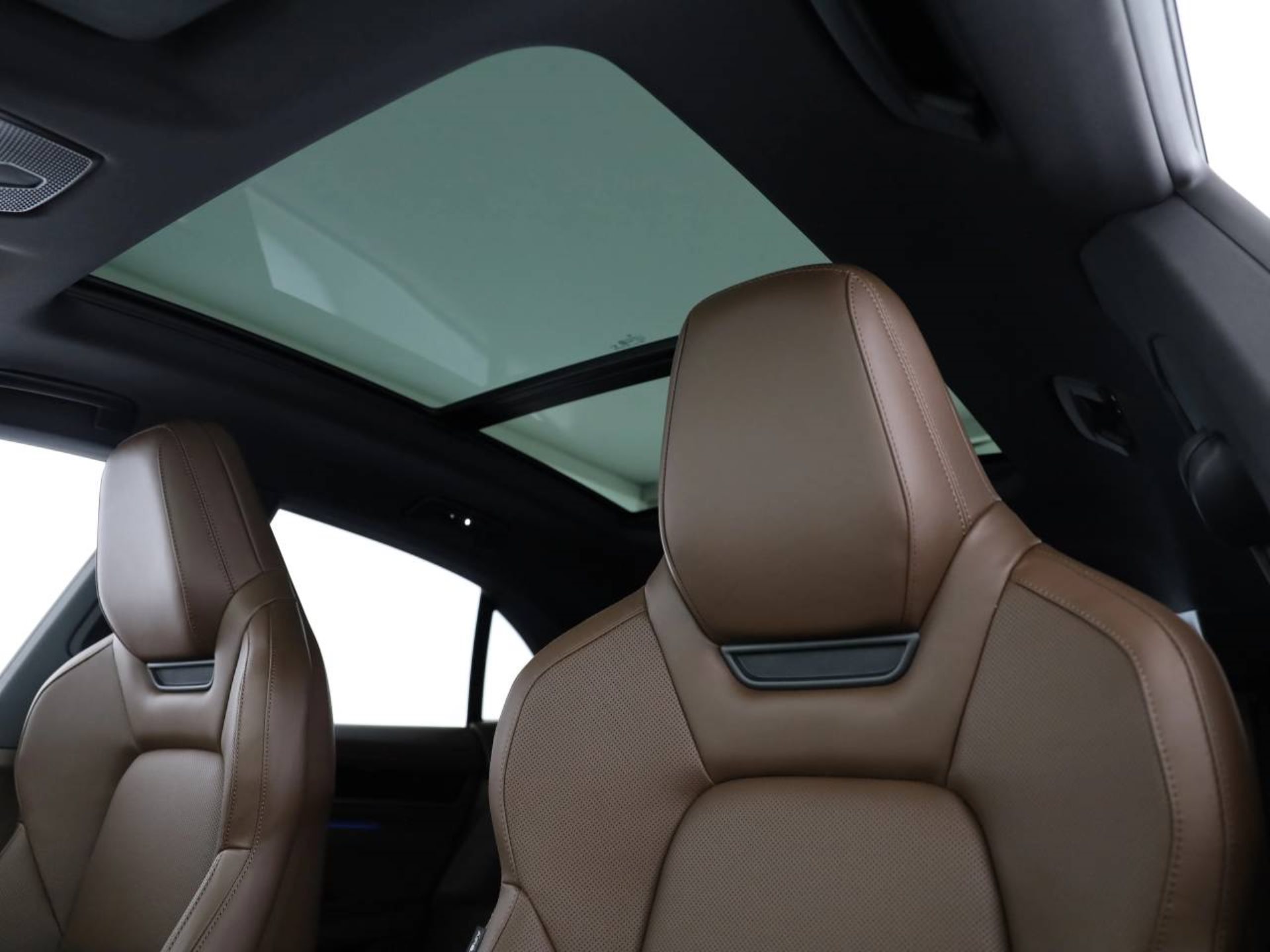 PORSCHE Macan 4S-image-4