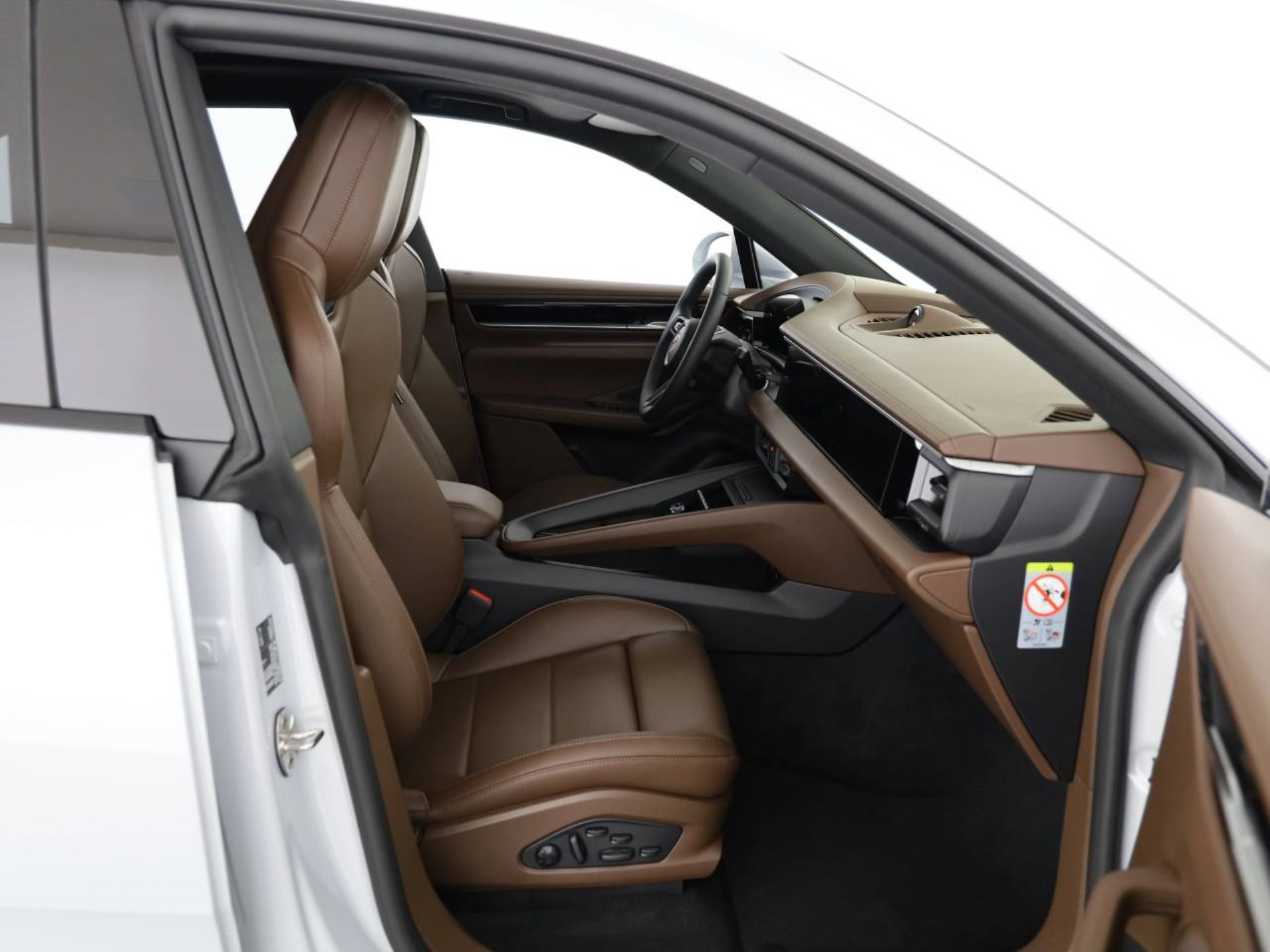 PORSCHE Macan 4S-image-14