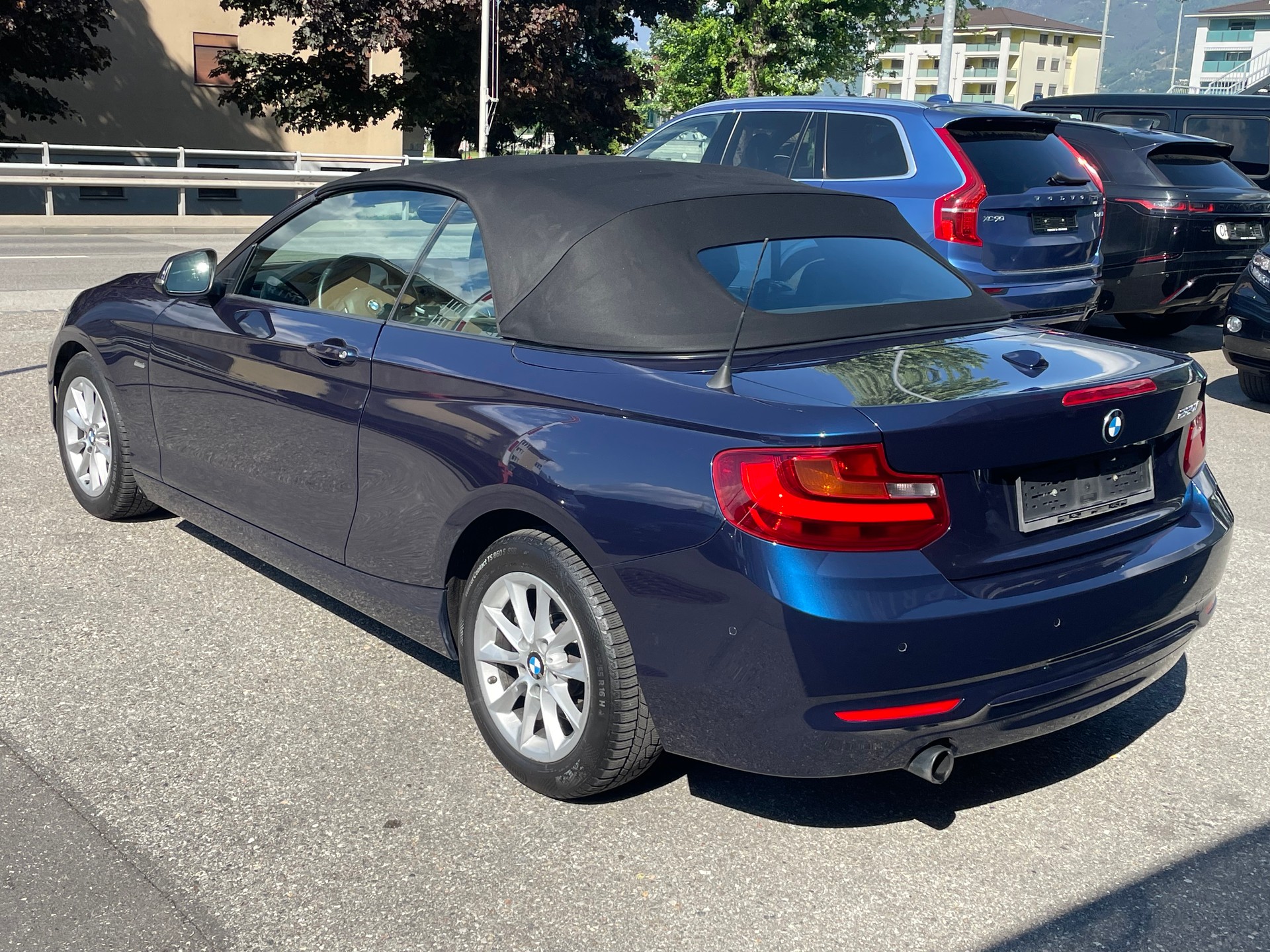 BMW 220i Sport Line Steptronic-image-3