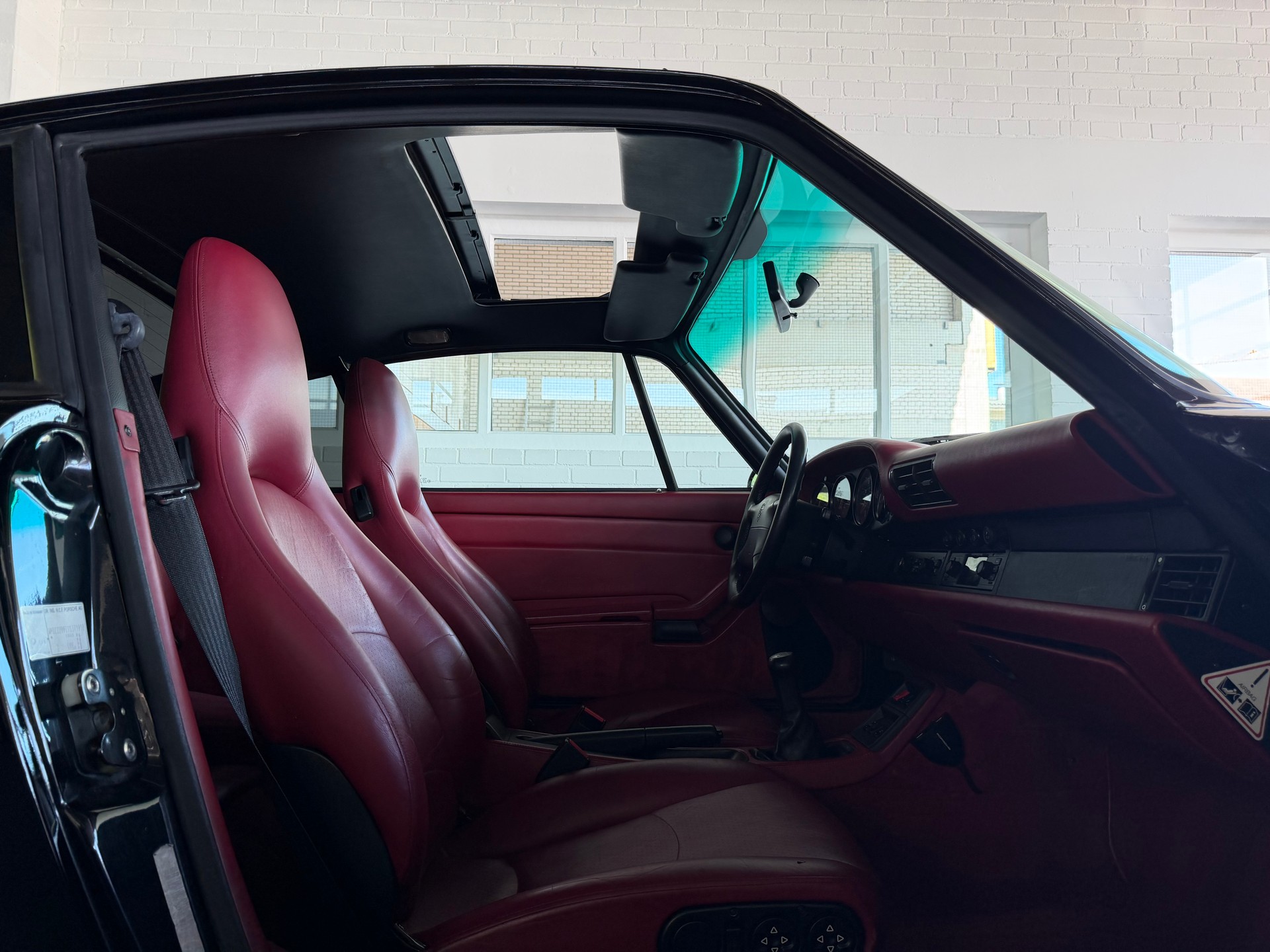 PORSCHE 911 Turbo 3.6 WLS1 430 PS (CH)-image-8