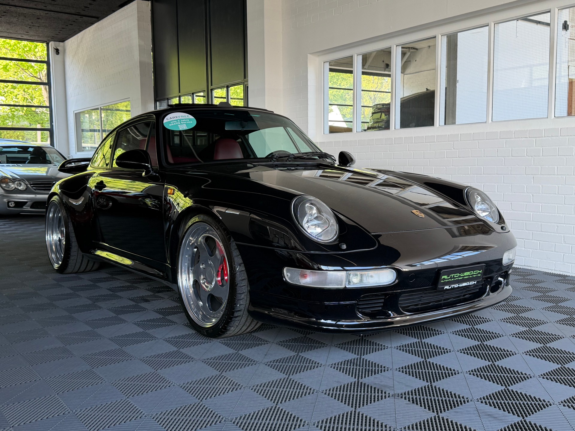 PORSCHE 911 Turbo 3.6 WLS1 430 PS (CH)-image-1