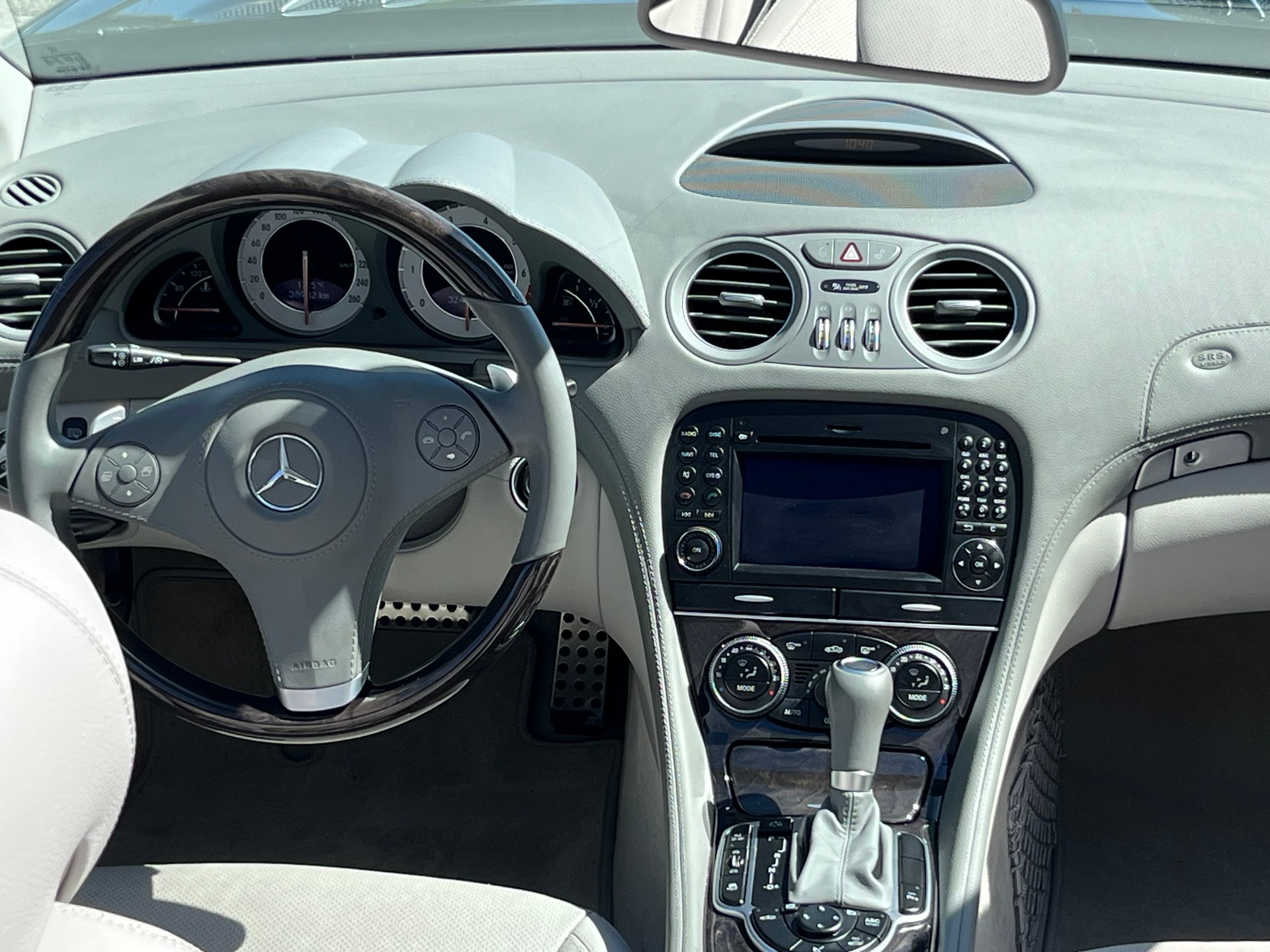 MERCEDES-BENZ SL 500 7G-Tronic+++AUS 1.HAND+++TOP AUSGESTATTET+++-image-9
