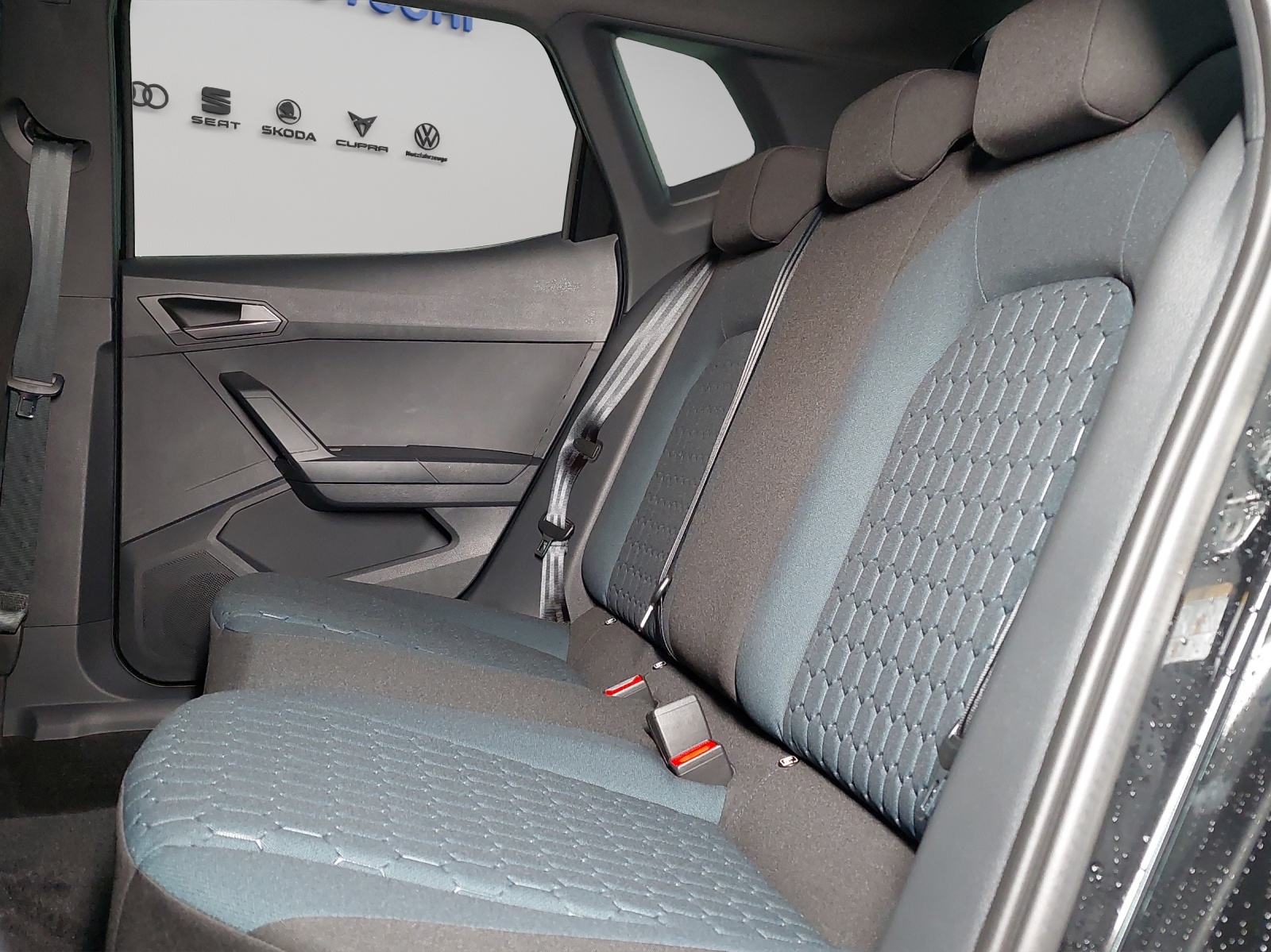 SEAT Arona 1.0 TSI Eco Style DSG-image-8