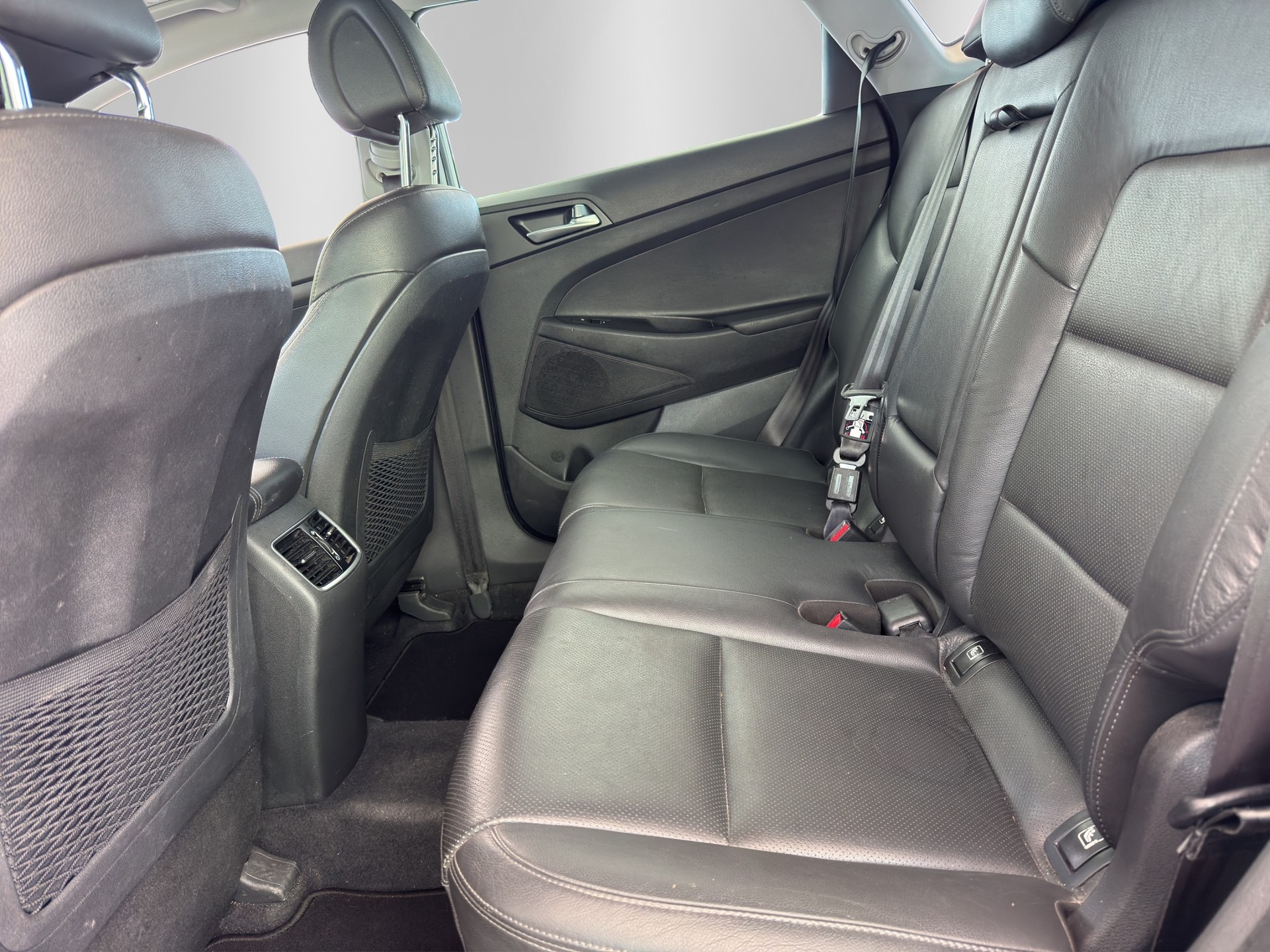 HYUNDAI Tucson 2.0 CRDI Vertex 4WD Automatic-image-14