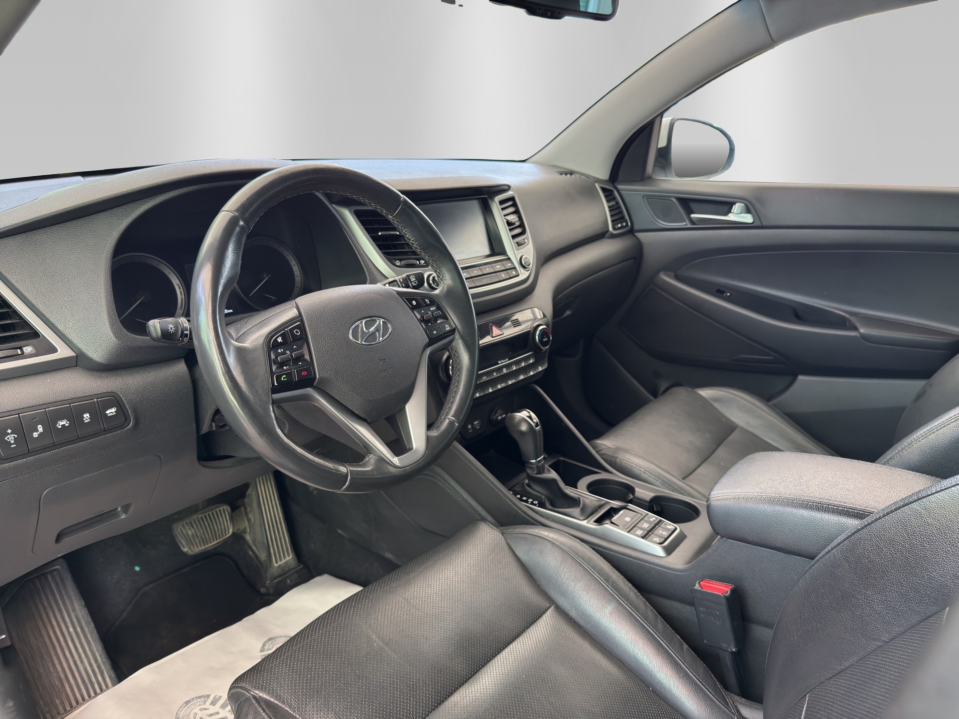 HYUNDAI Tucson 2.0 CRDI Vertex 4WD Automatic-image-7