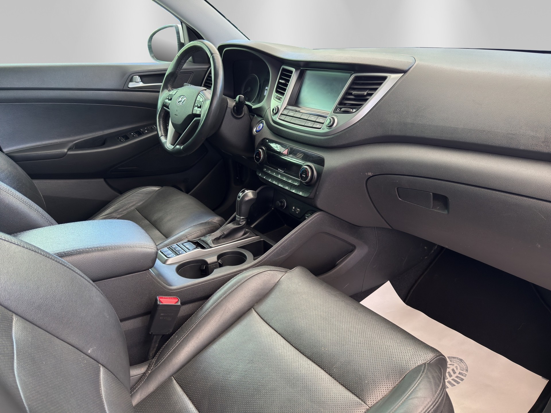 HYUNDAI Tucson 2.0 CRDI Vertex 4WD Automatic-image-13
