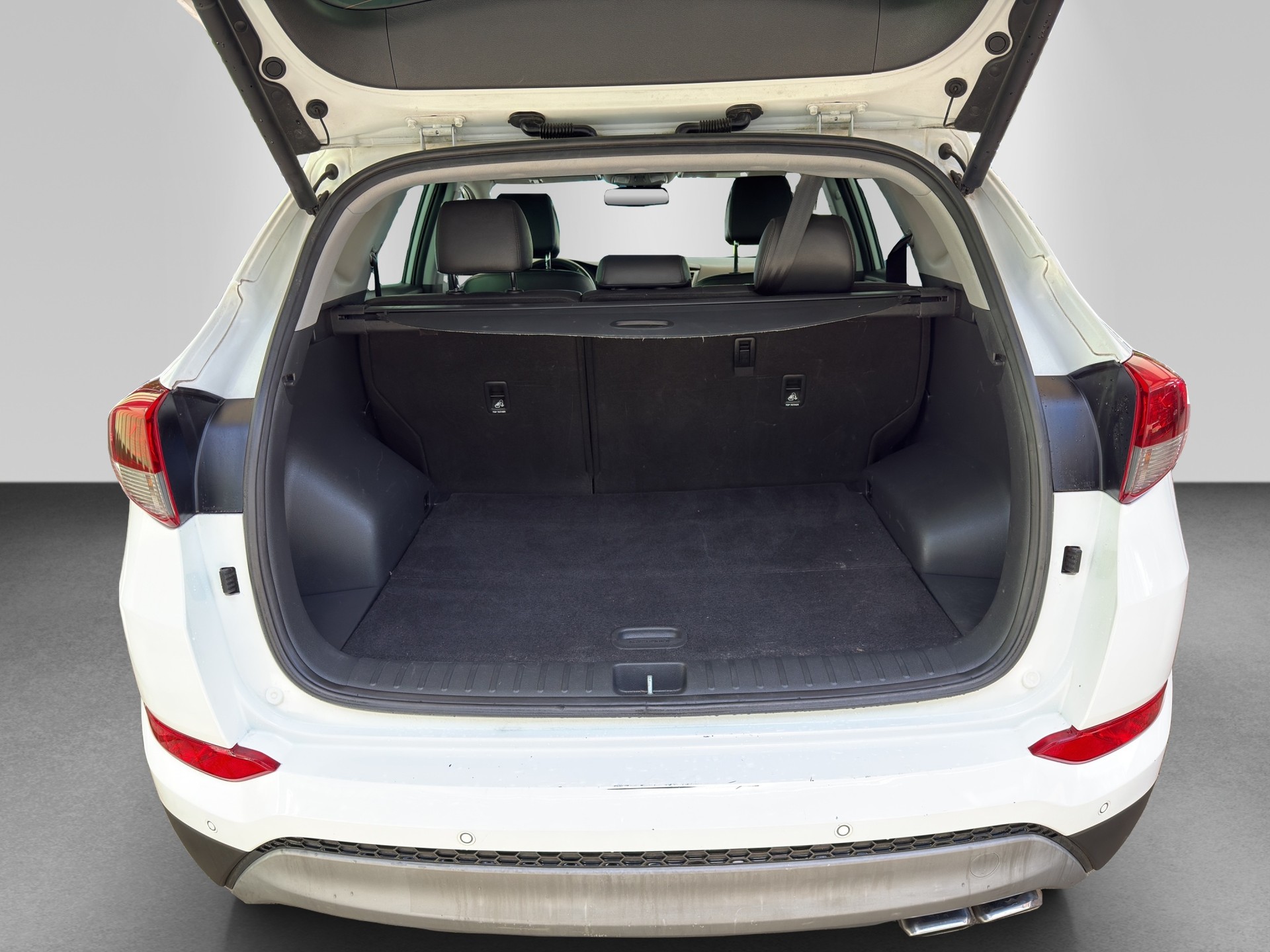 HYUNDAI Tucson 2.0 CRDI Vertex 4WD Automatic-image-16