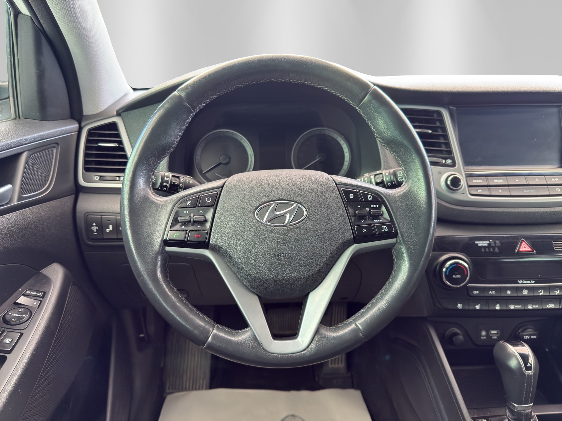 HYUNDAI Tucson 2.0 CRDI Vertex 4WD Automatic-image-10