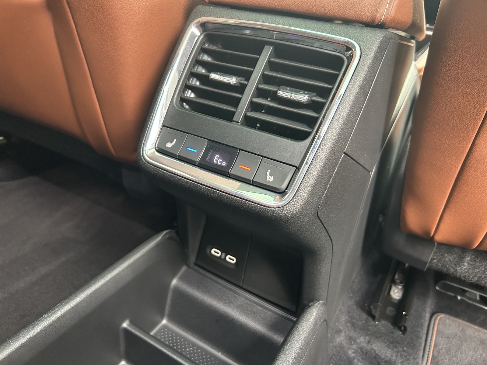 SKODA Enyaq iV 80x-image-15