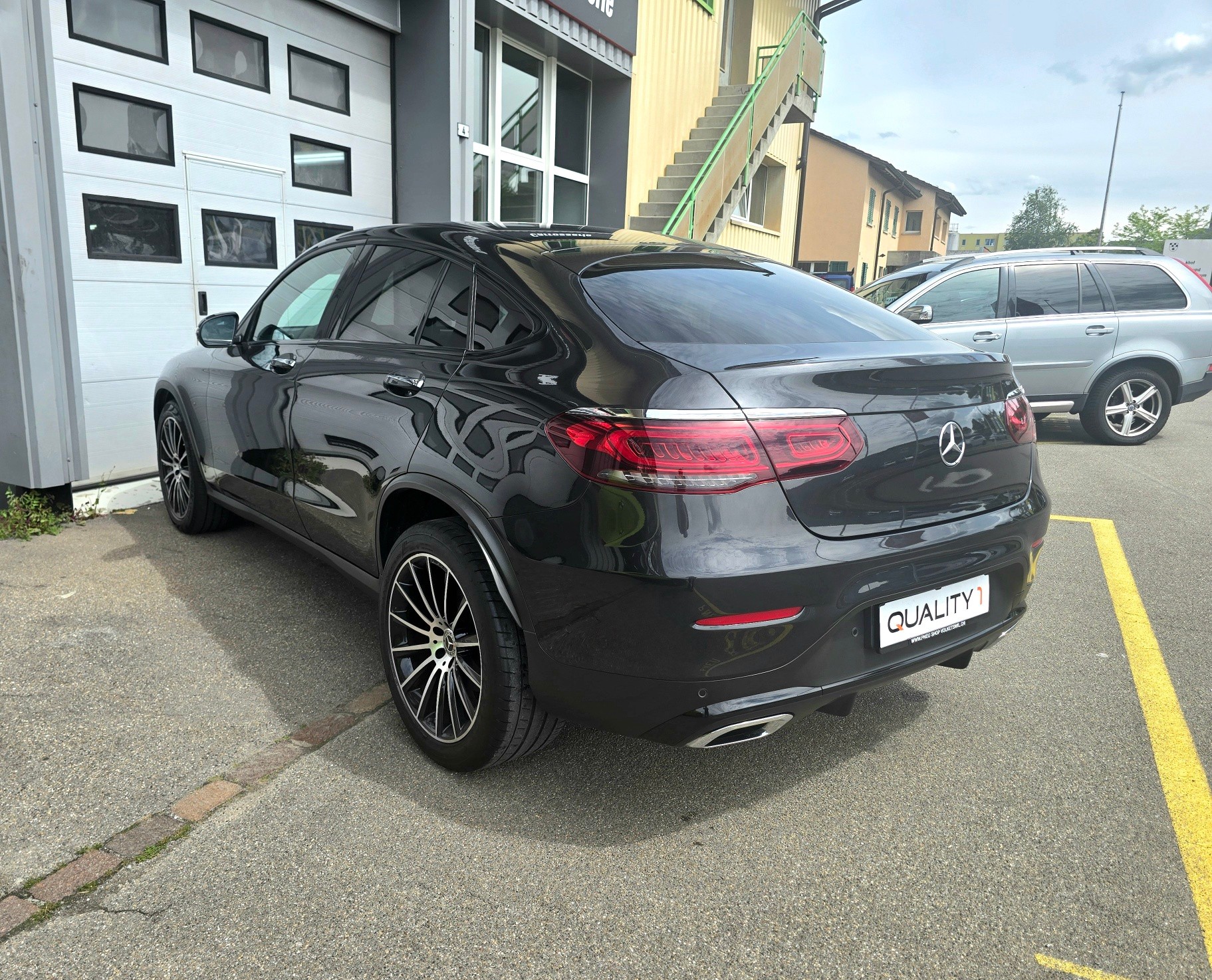 MERCEDES-BENZ GLC Coupé 300 AMG Line 4Matic 9G-Tronic-image-5