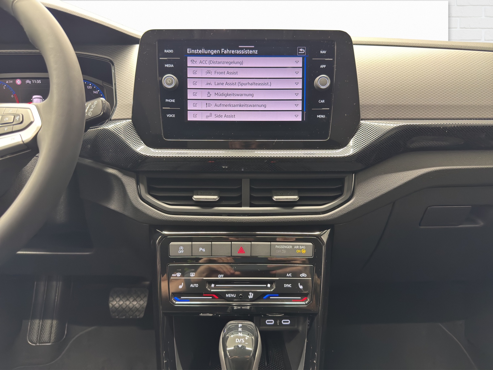 VW T-Cross 1.0 TSI 115 United DSG-image-8
