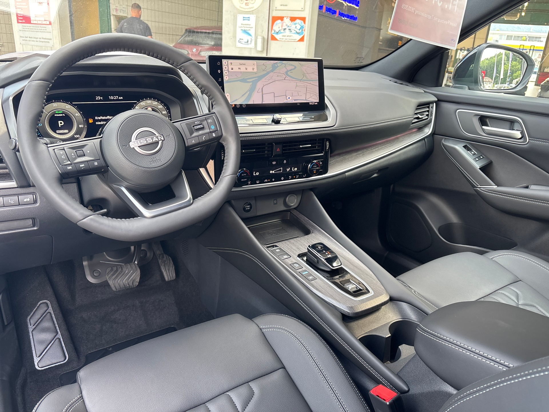 NISSAN Qashqai 1.5 VC-T e-Power Tekna-image-9