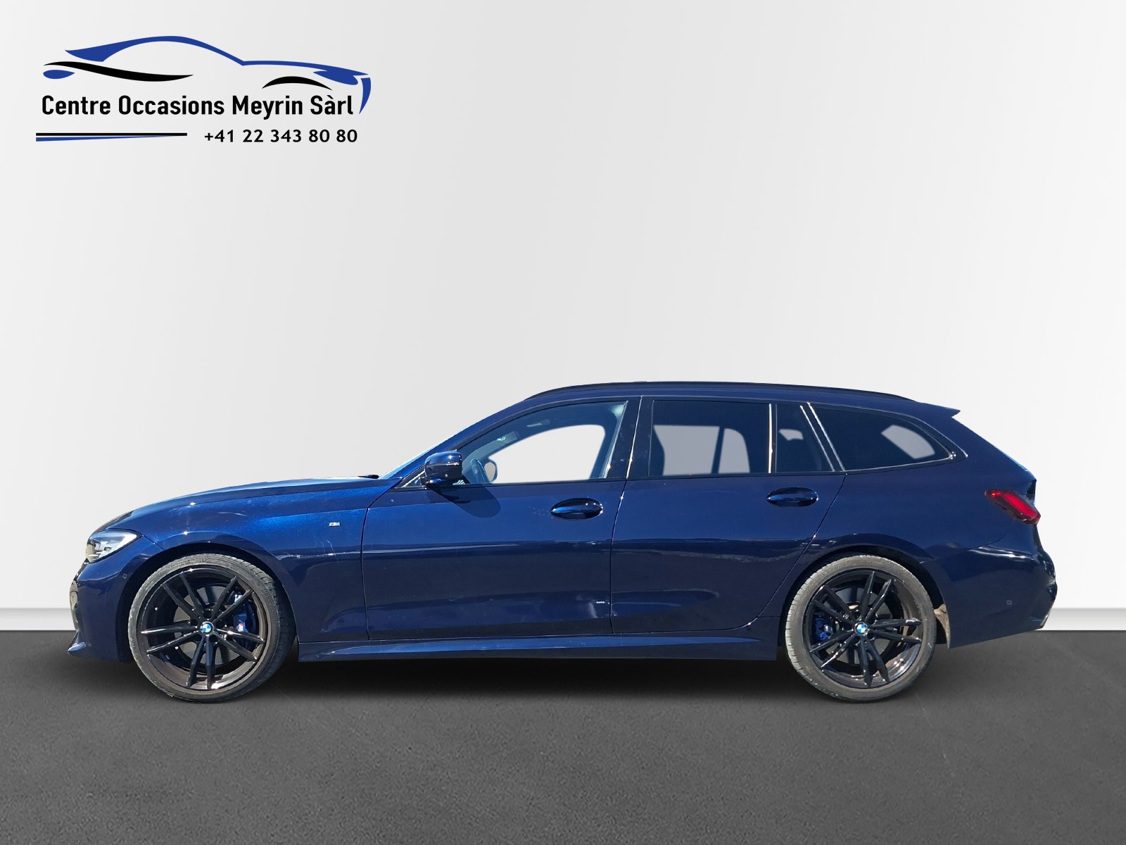 BMW 330i Touring xDrive Steptronic M Sport-image-1
