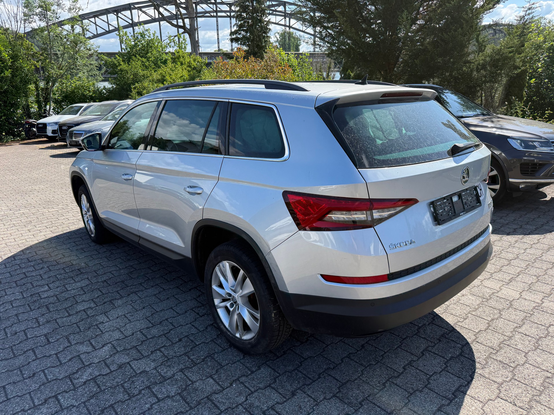 SKODA Kodiaq 2.0 TDI CR Active 4x4 DSG-image-4