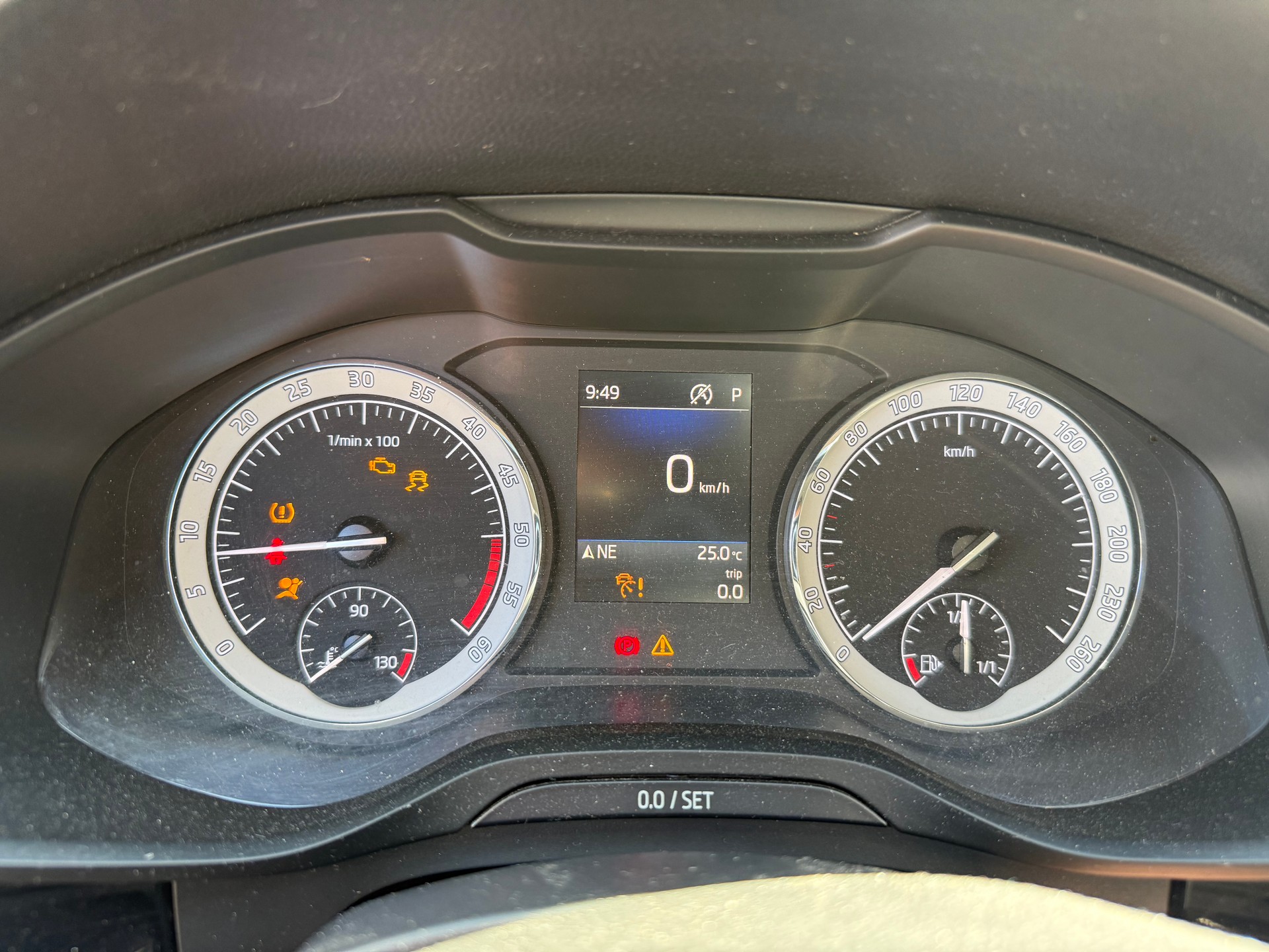 SKODA Kodiaq 2.0 TDI CR Active 4x4 DSG-image-14