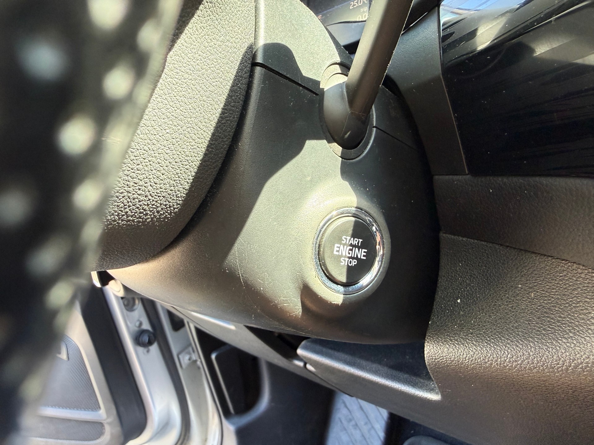 SKODA Kodiaq 2.0 TDI CR Active 4x4 DSG-image-13