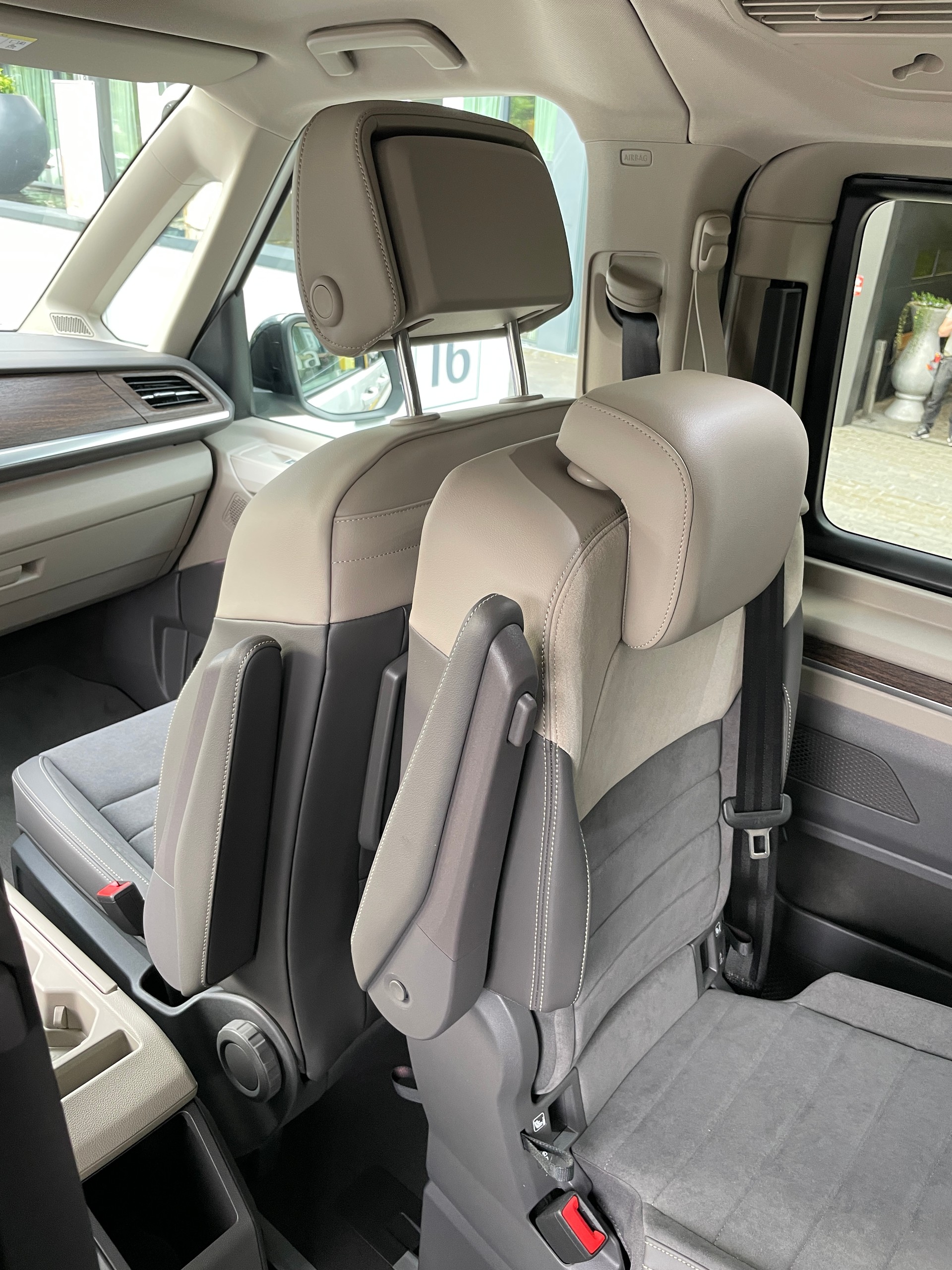 VW Multivan 1.5 eHybrid Style 4Motion DSG-image-23