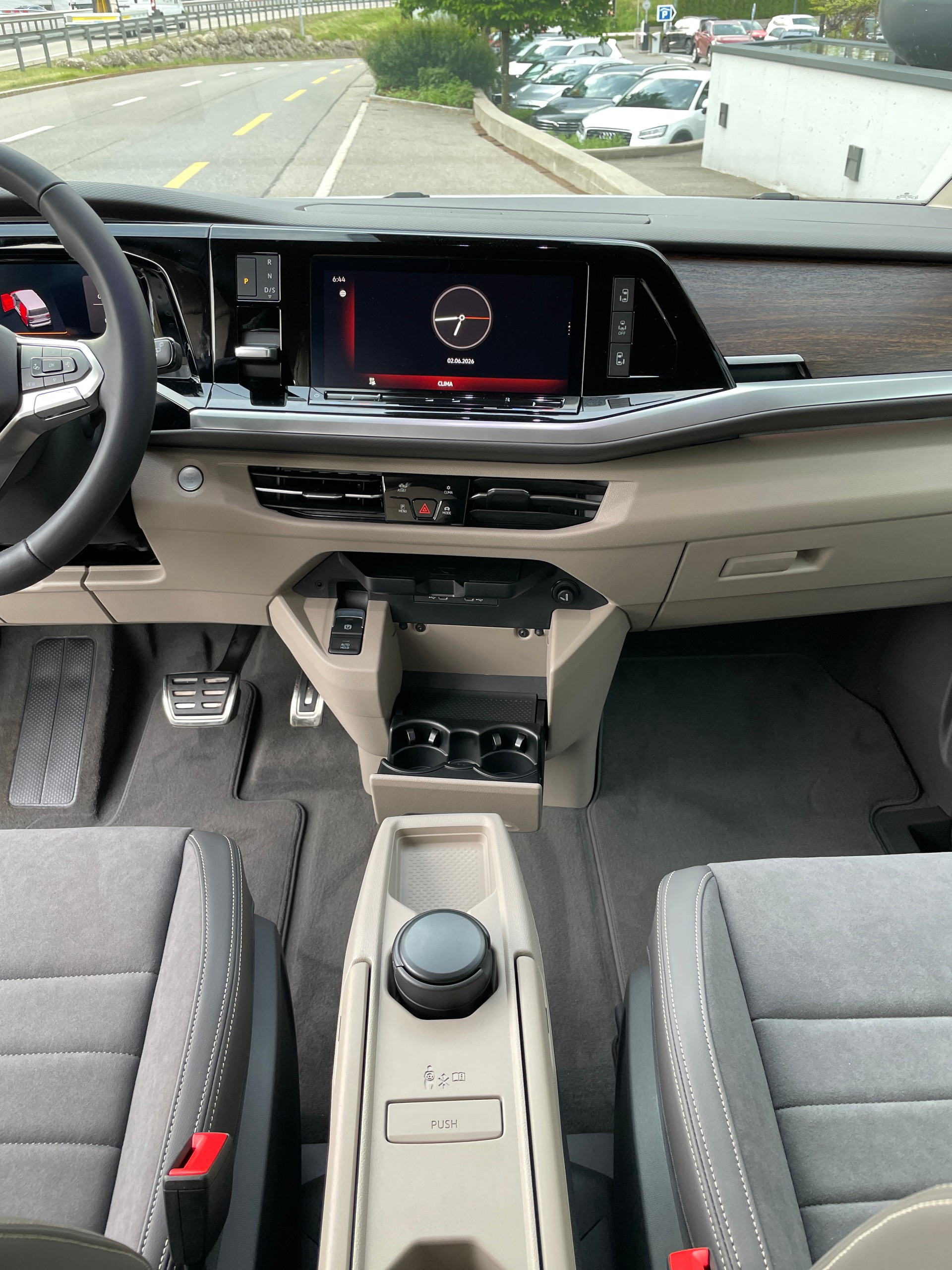 VW Multivan 1.5 eHybrid Style 4Motion DSG-image-21