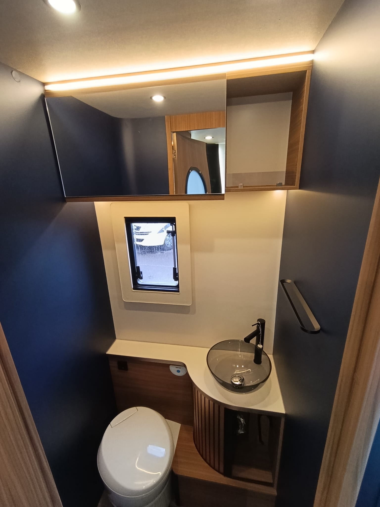 RIMOR Sailer 95 ***Premium-Ausstattung zum unschlagbaren Preis***Automat 165PS *5 Plätzer *Bordcomputer *Rückfahrkamera *Navigation*-image-12