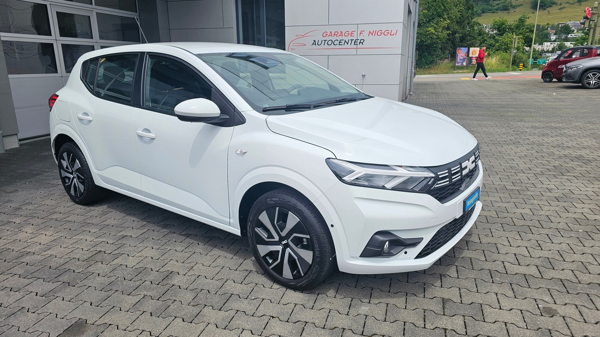 DACIA Sandero TCe 90 Expression-image-1